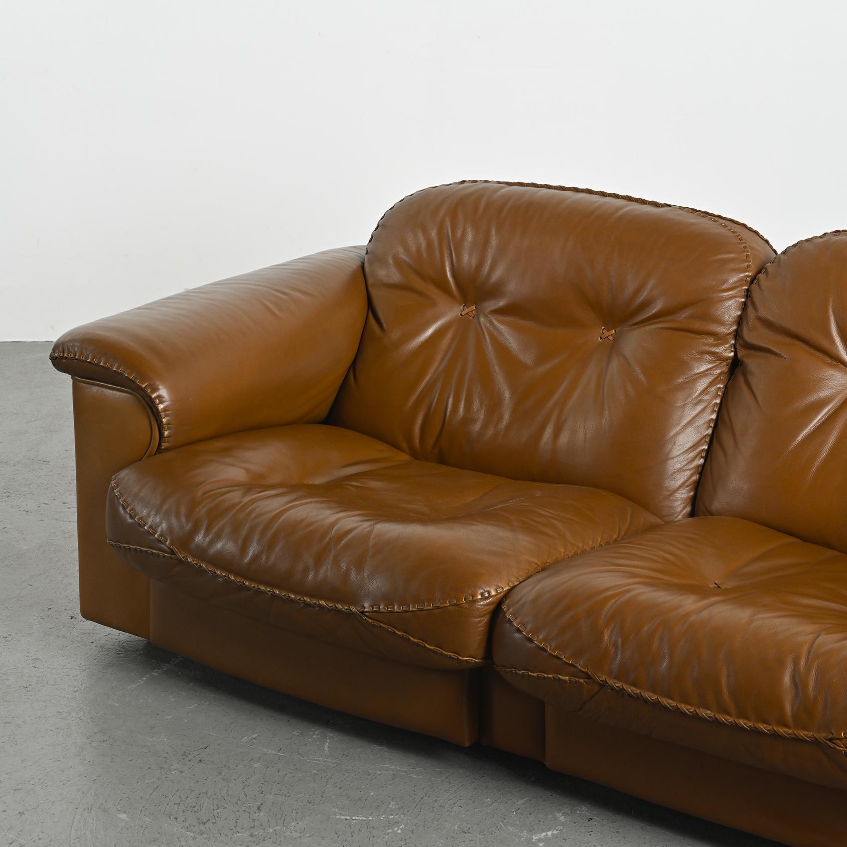 De Sede DS101 Leder-Sofa, Schweiz 1970er Jahre im Angebot 7