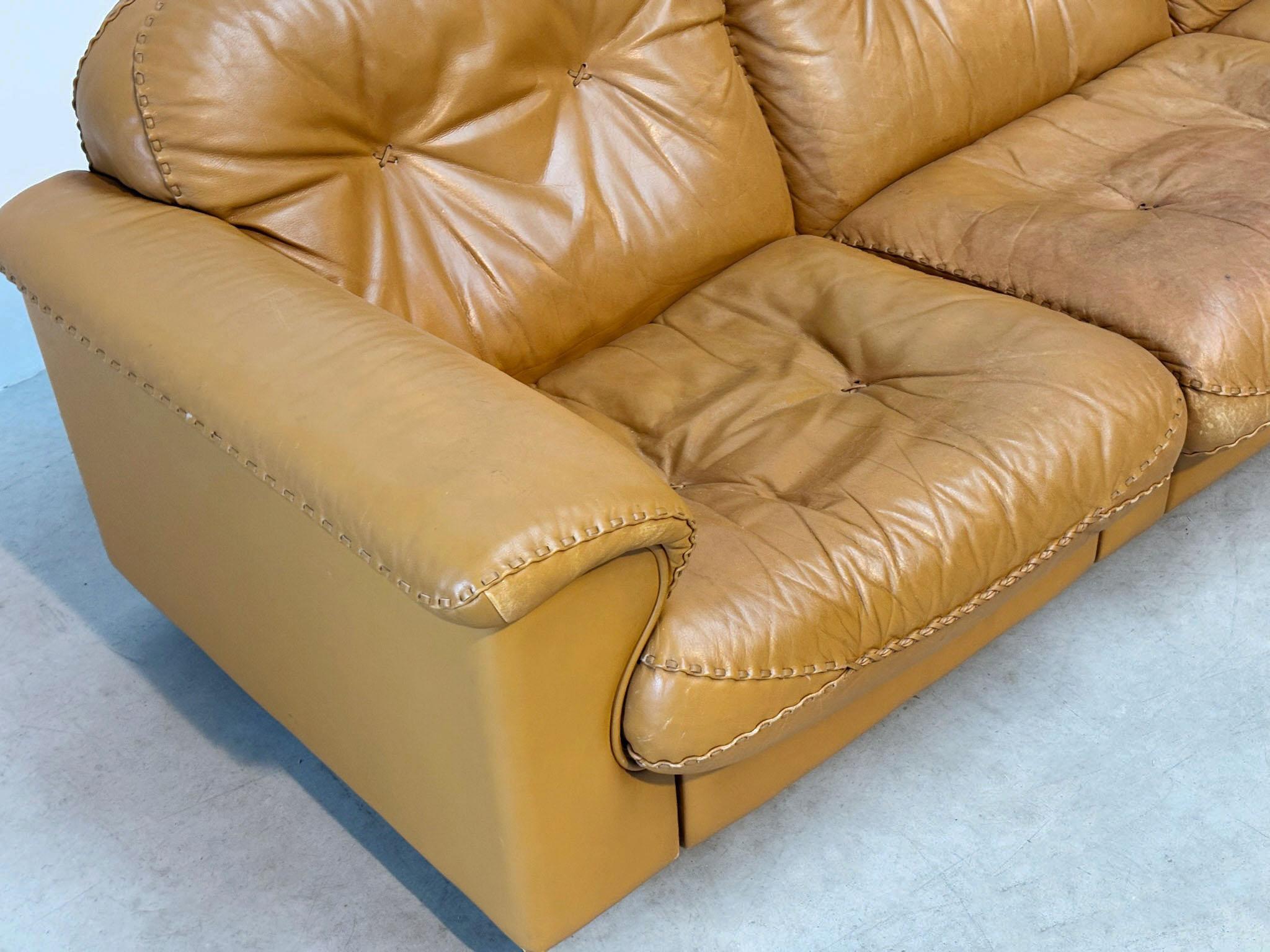 European De Sede DS101 three seater in cognac leather For Sale