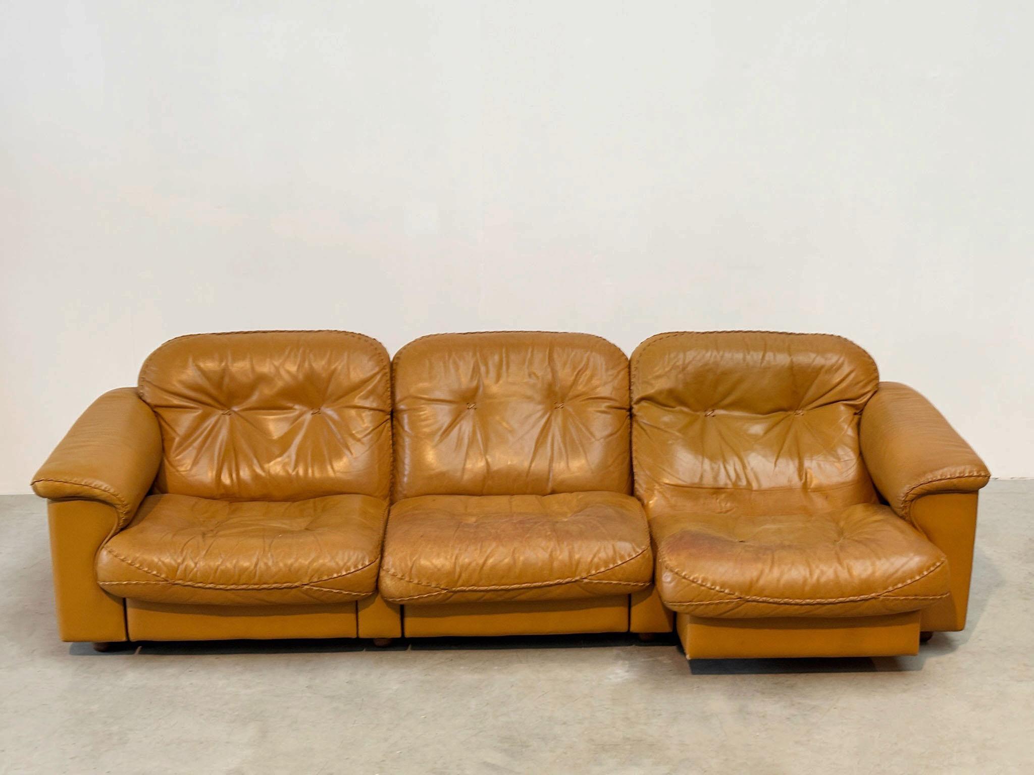 Late 20th Century De Sede DS101 three seater in cognac leather For Sale