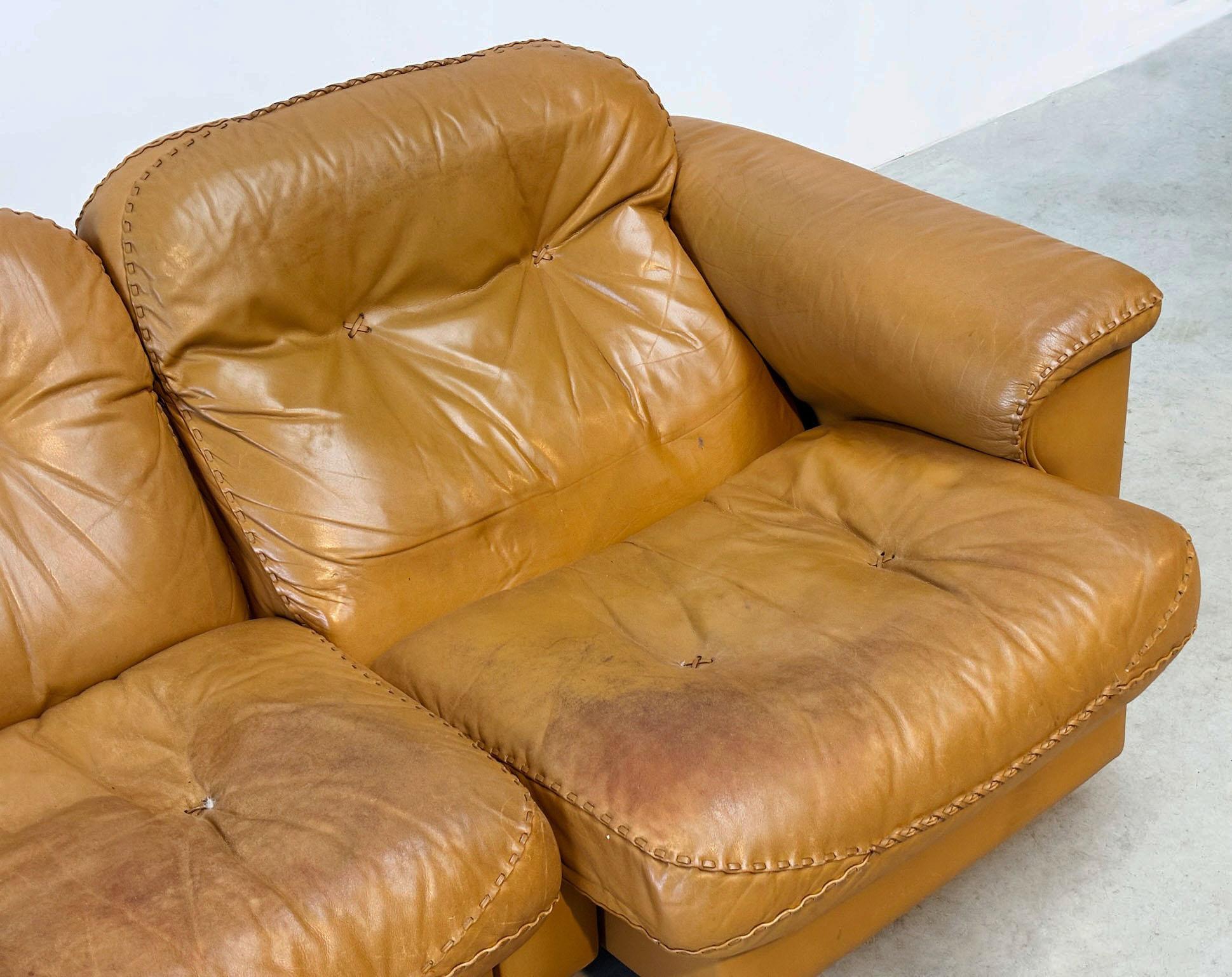 Leather De Sede DS101 three seater in cognac leather For Sale