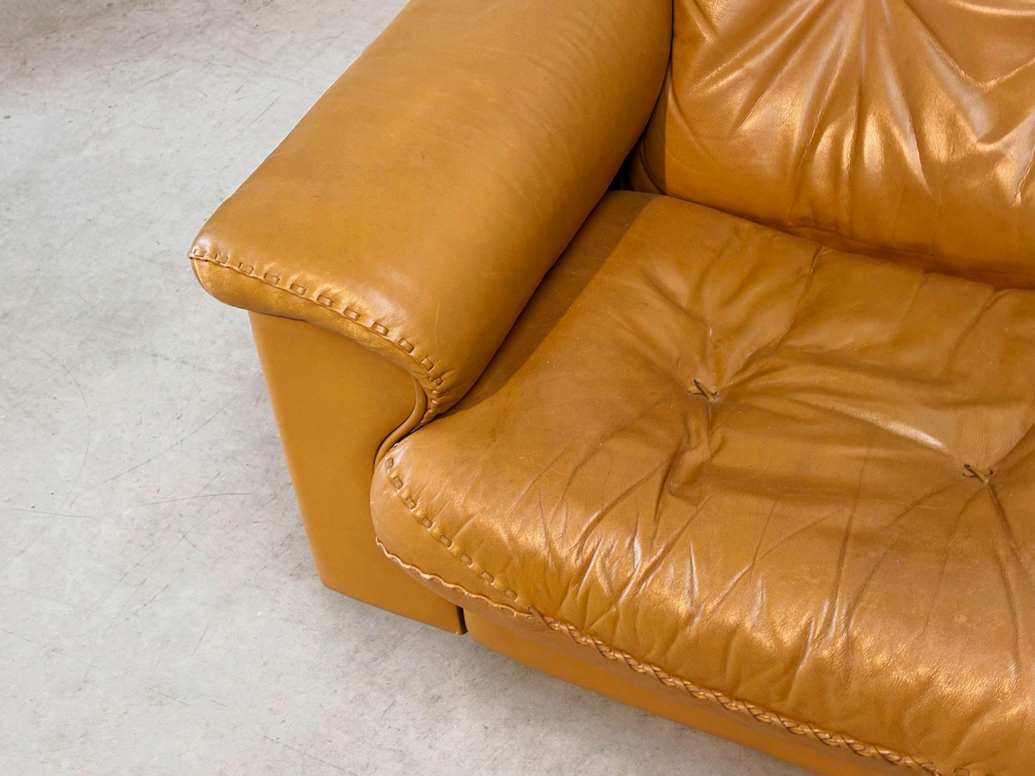 De Sede DS101 three seater in cognac leather For Sale 1