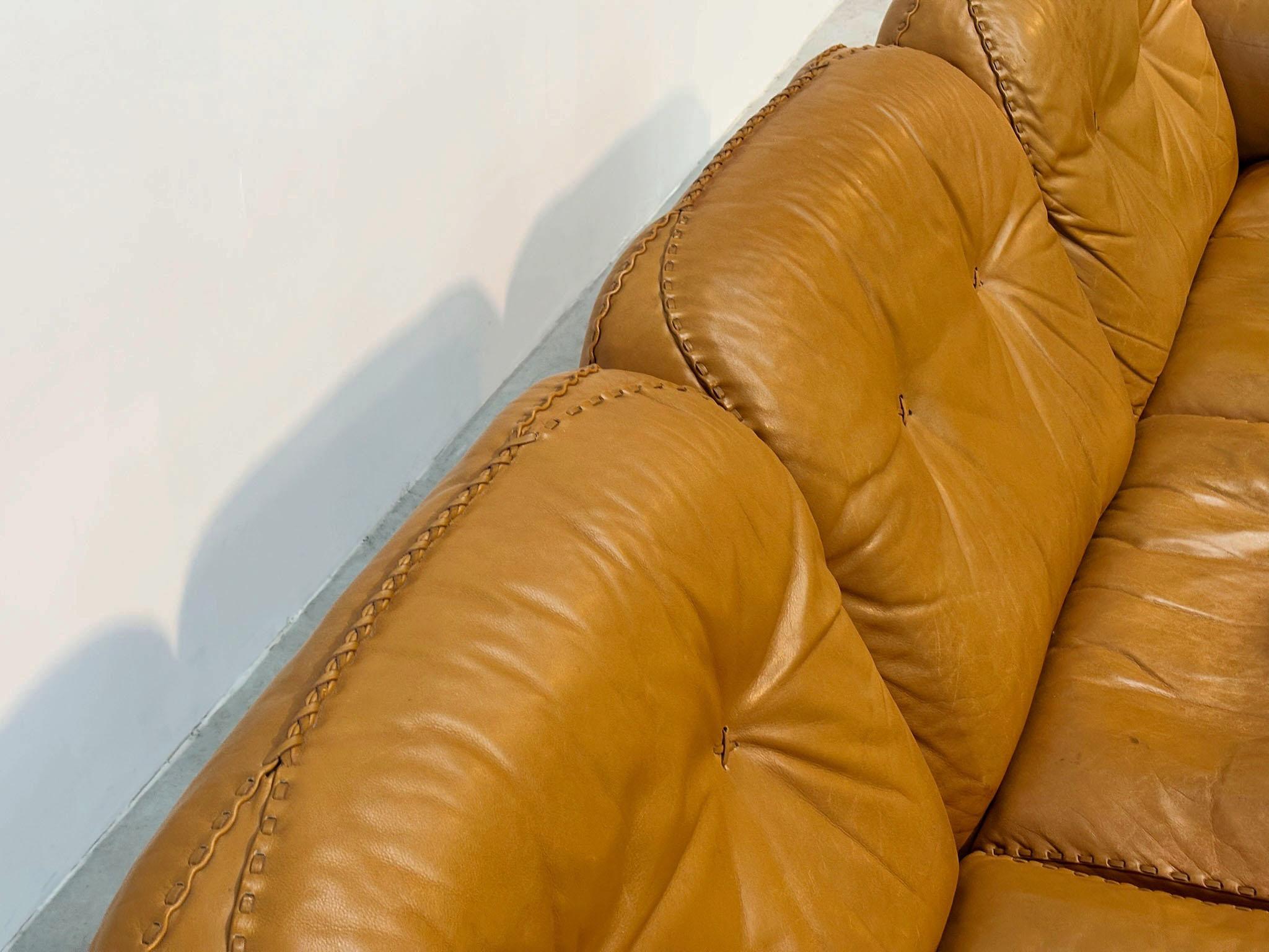 De Sede DS101 three seater in cognac leather For Sale 2