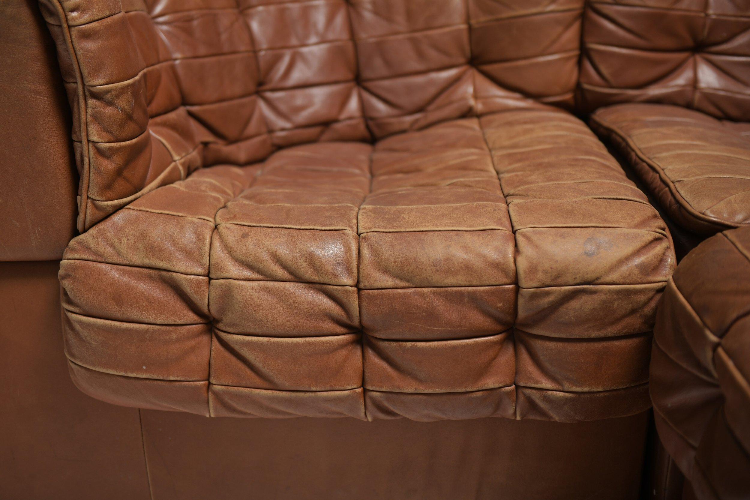 De Sede DS11 Patchwork Leather Sectional in Caramel, Circa 1970s For Sale 4