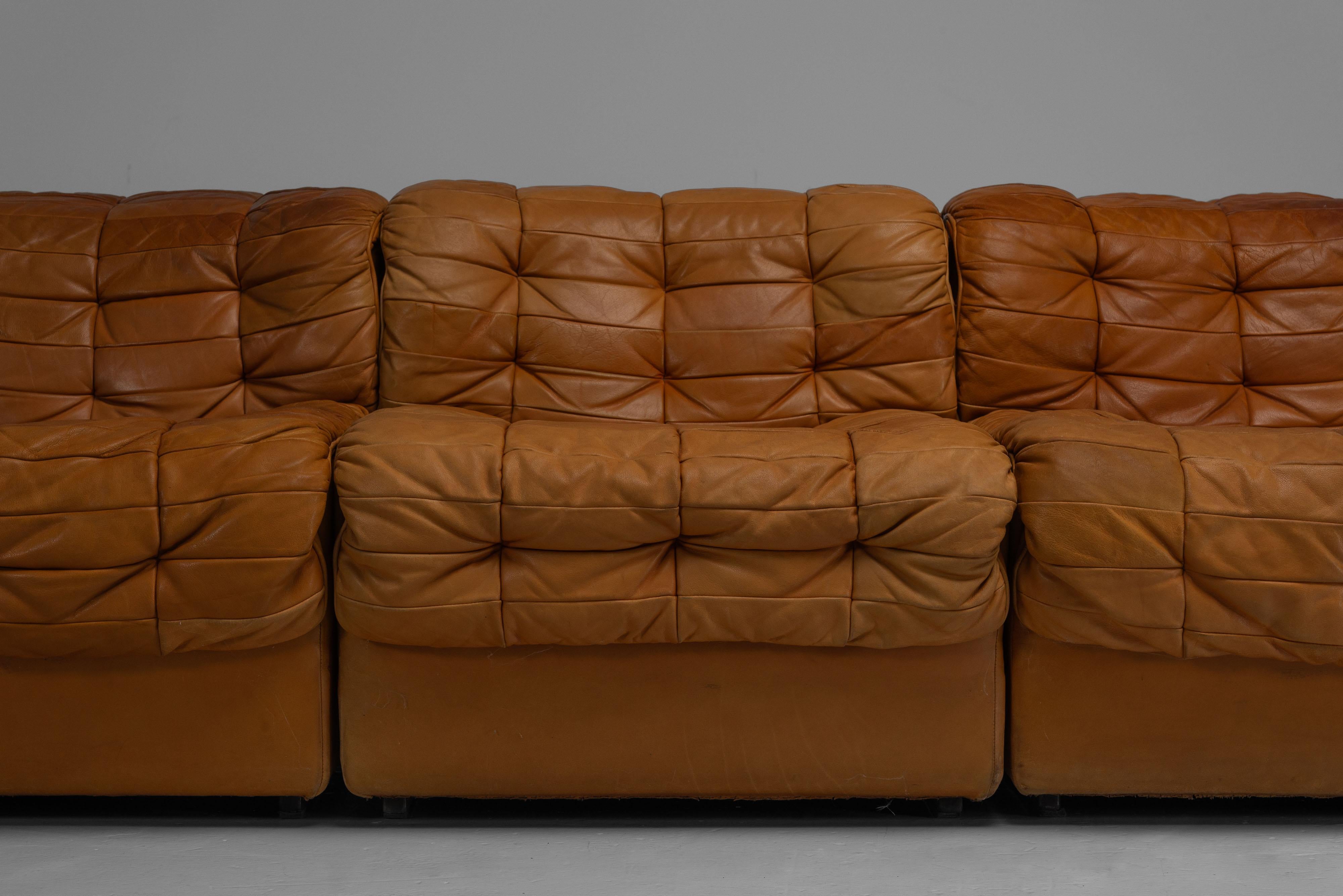 De Sede DS11 Modulsofas Schweiz 1970 im Zustand „Gut“ im Angebot in Roosendaal, Noord Brabant