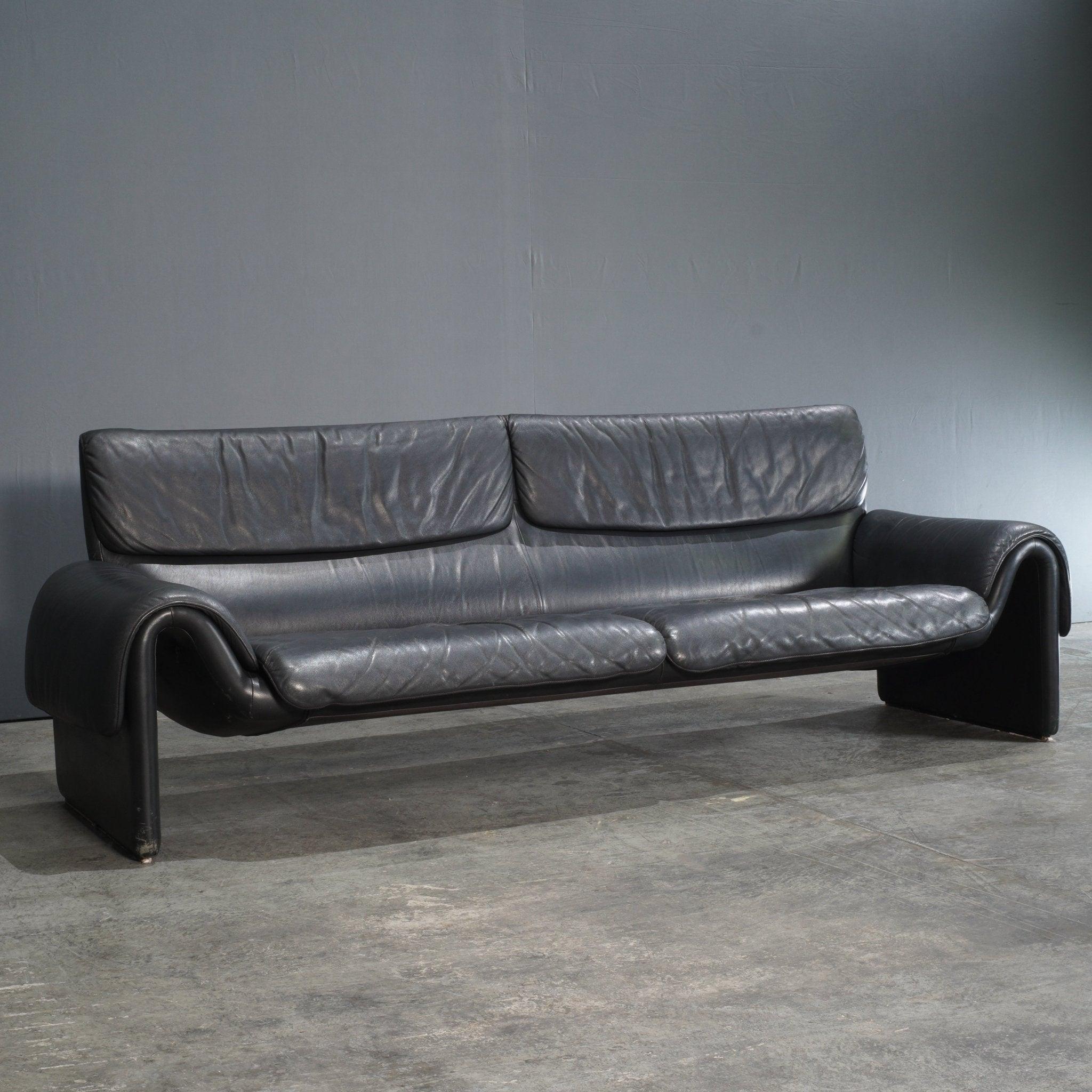 De Sede DS2011 Black Leather Sofa For Sale 1