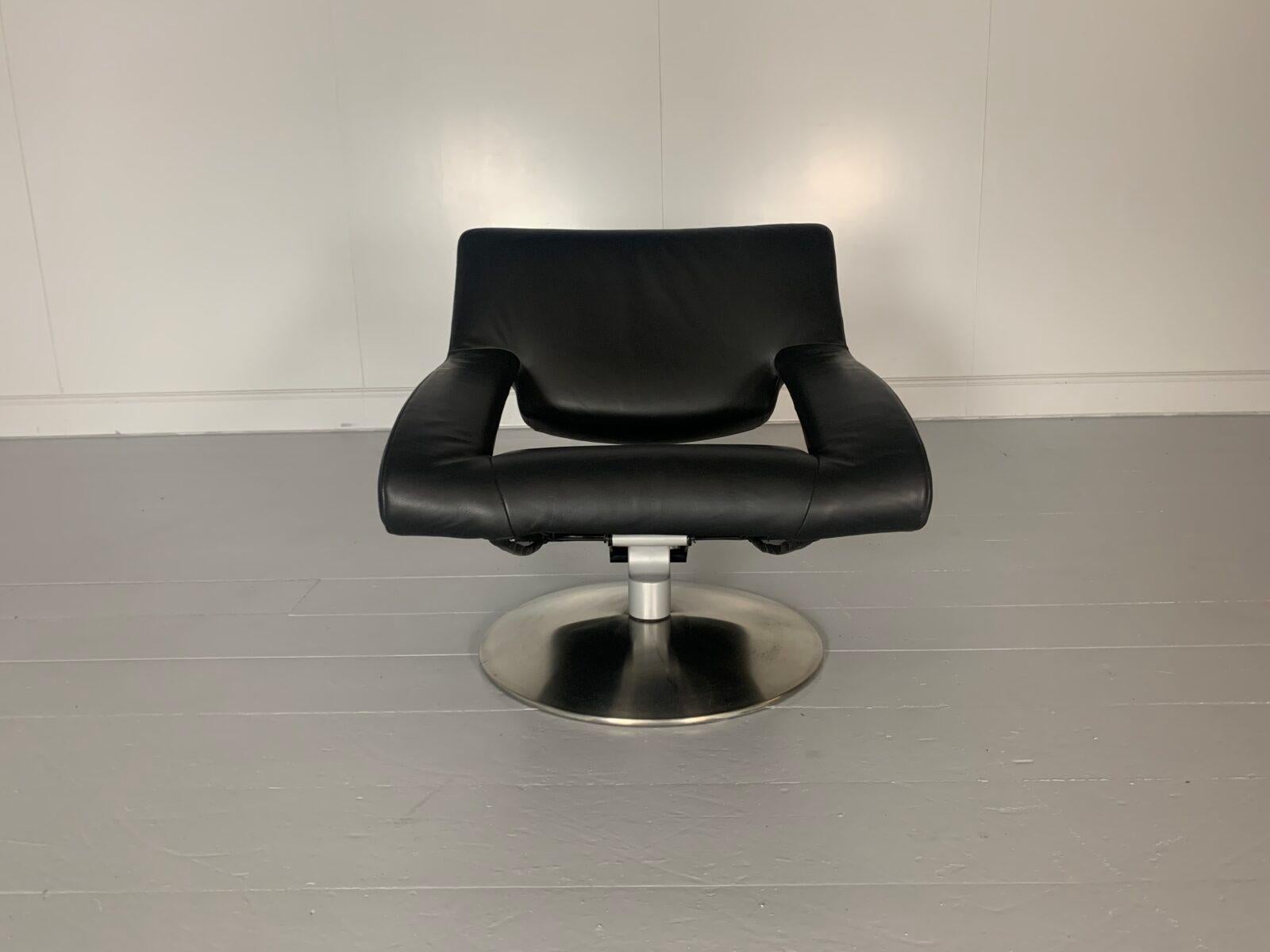 Contemporary De Sede DS255/01 Armchair - In Black Leather For Sale