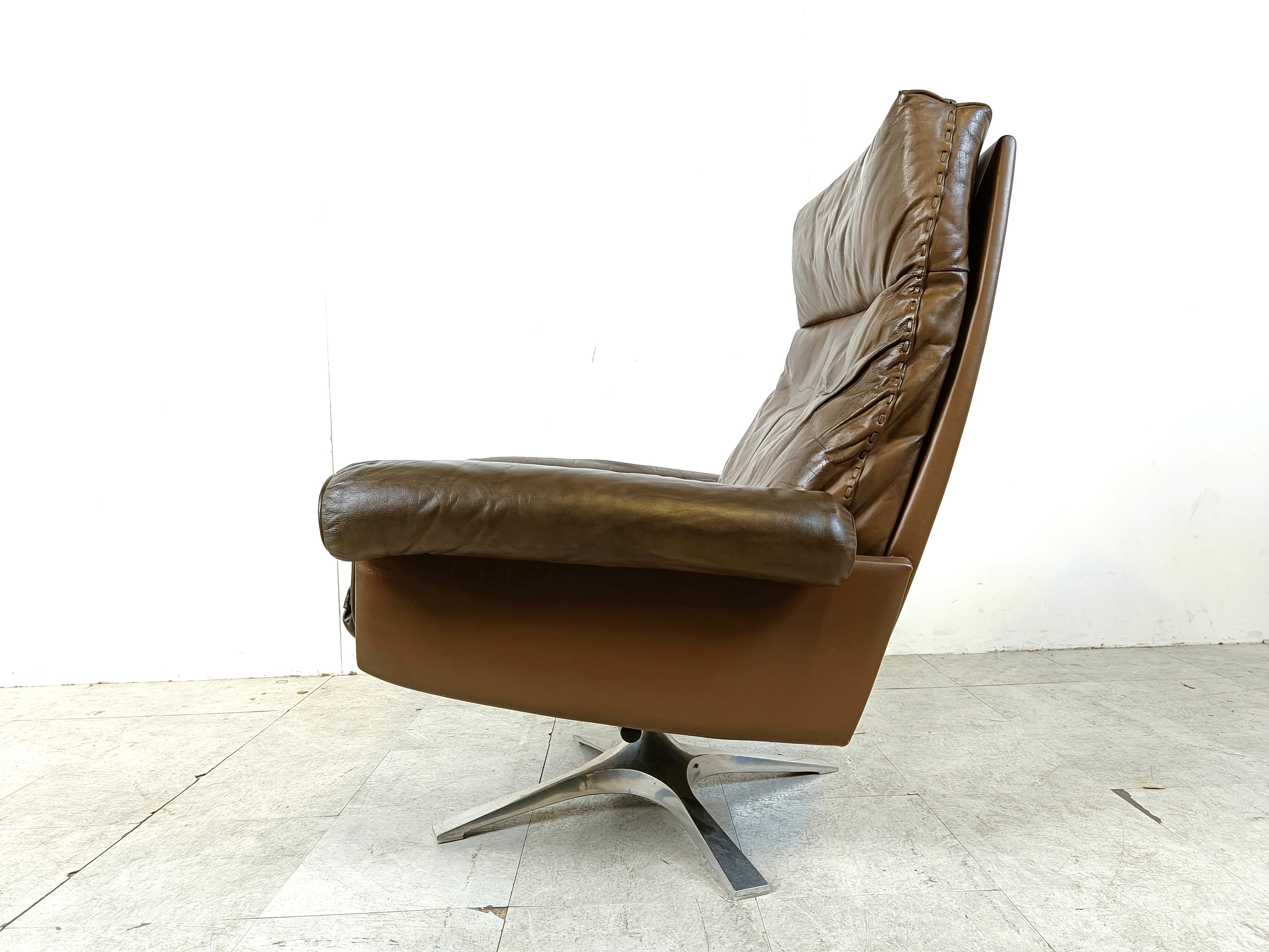 Late 20th Century De sede DS31 high  back armchair in brown leather, 1970s For Sale