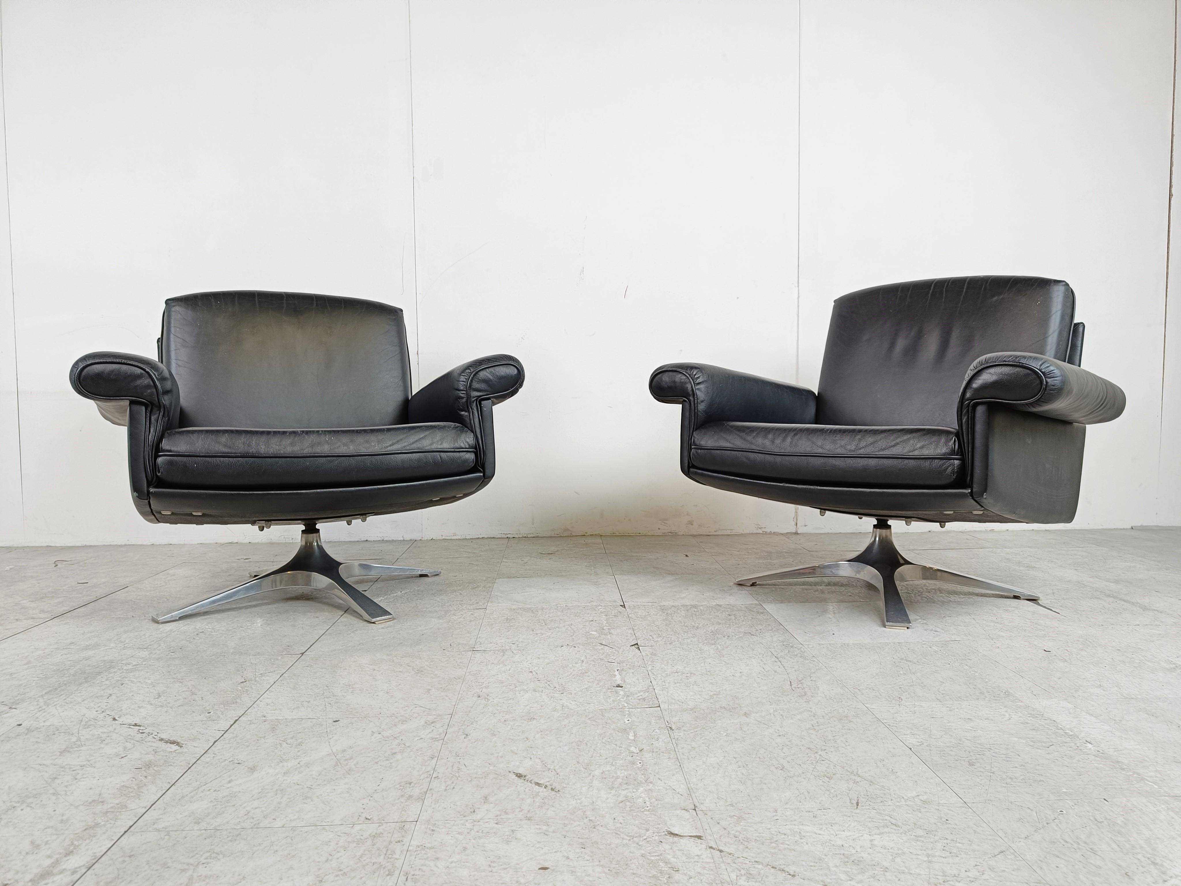 Swiss De Sede DS31 Pair of Swivel Chairs, 1970s