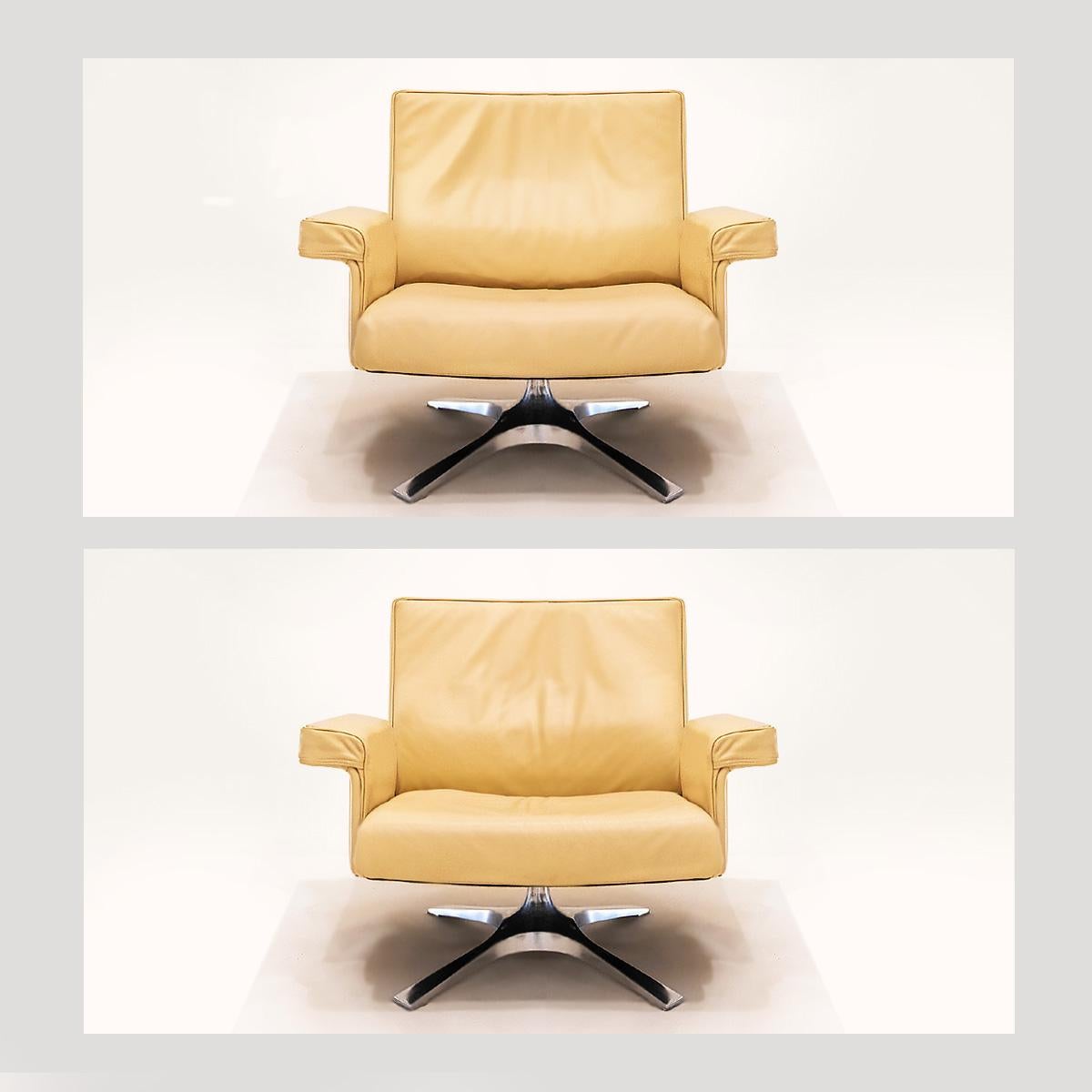 De Sede DS35 Vintage Leder 3-Sitzer-Sofa mit zwei passenden Sesseln (Aluminium) im Angebot