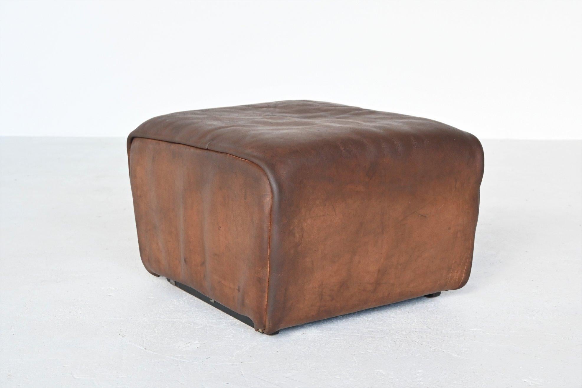 De Sede DS47 Armchair with Ottoman Brown Buffalo Leather, Switzerland, 1970 4