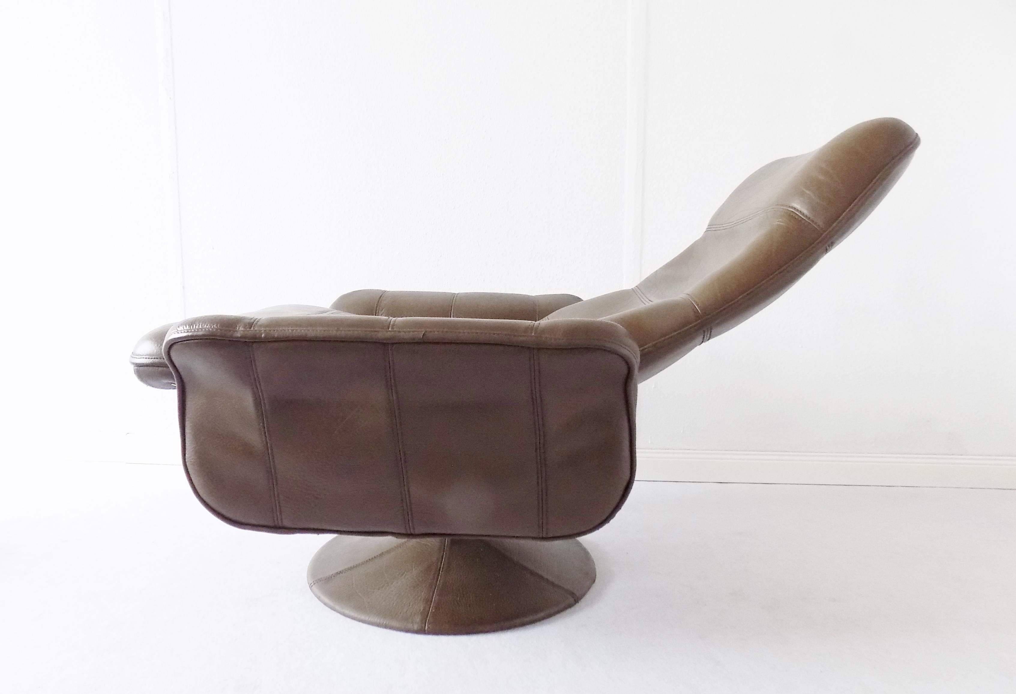 De Sede DS50 Tulip Lounge Chair with Ottoman, mid-century modern, Swiss, leather 3