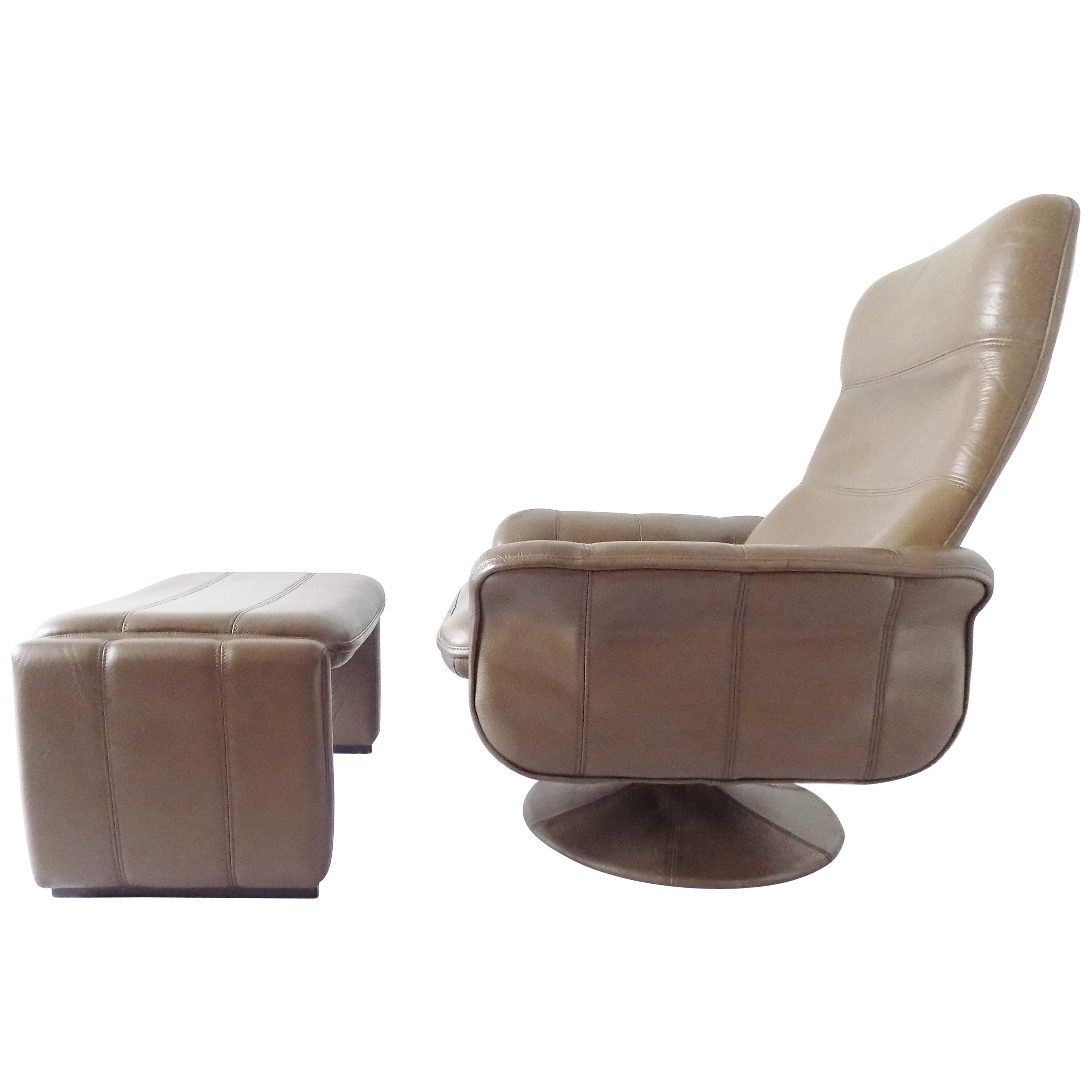 De Sede DS50 Tulip Lounge Chair with Ottoman, mid-century modern, Swiss, leather