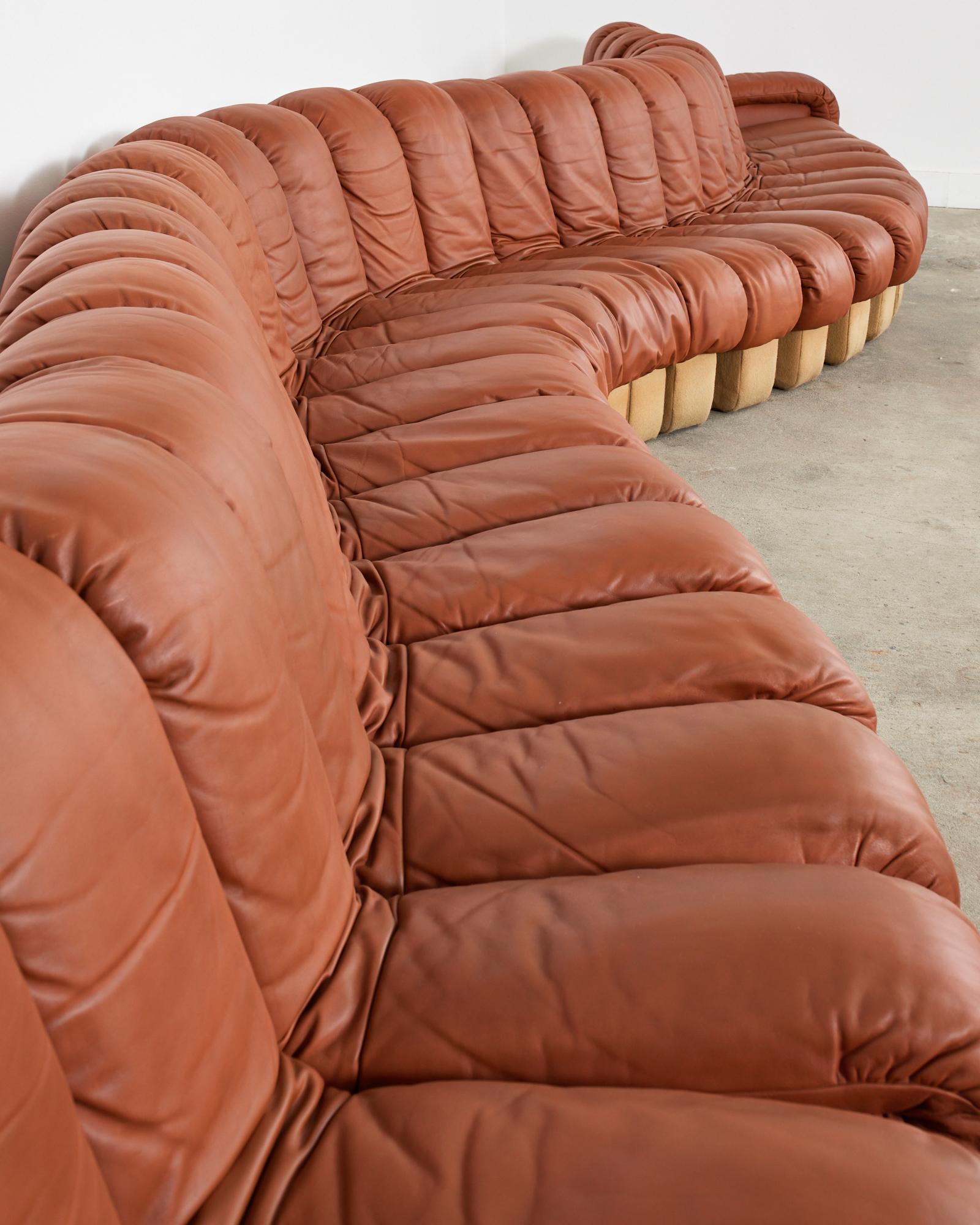 De Sede DS600 Non Stop 30 Element Leather Sectional Snake Sofa In Good Condition In Rio Vista, CA