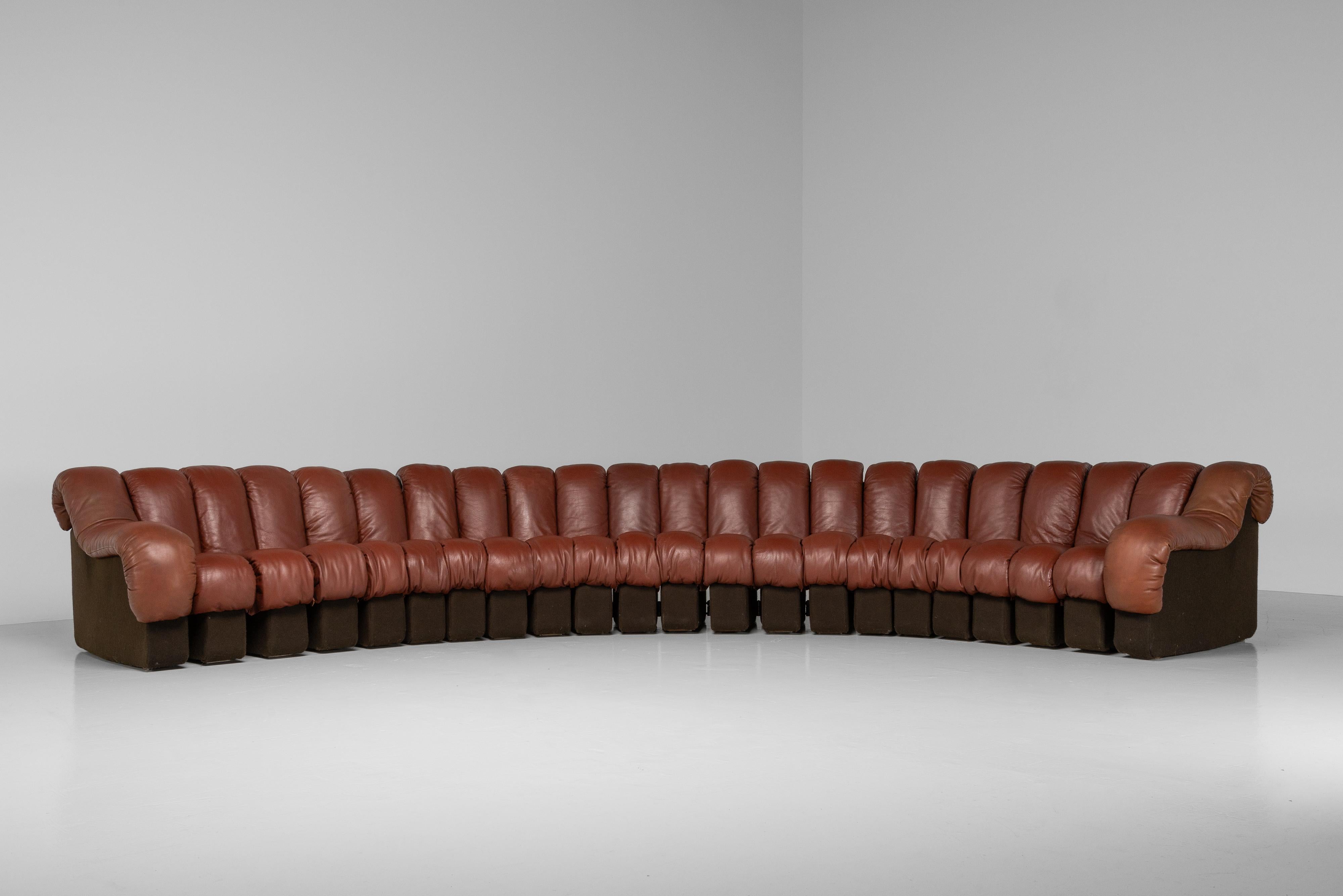 De Sede DS600 non stop sofa Switzerland 1972 In Good Condition For Sale In Roosendaal, Noord Brabant