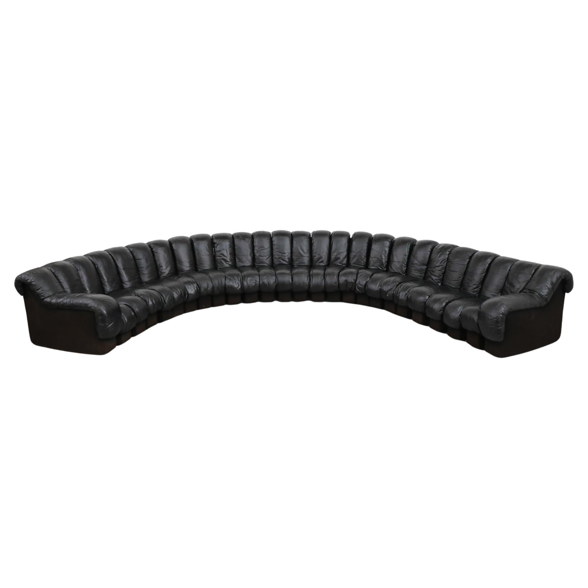 De Sede DS600 Ueli Berger Black Leather 26 Piece "Non-Stop" Sofa For Sale