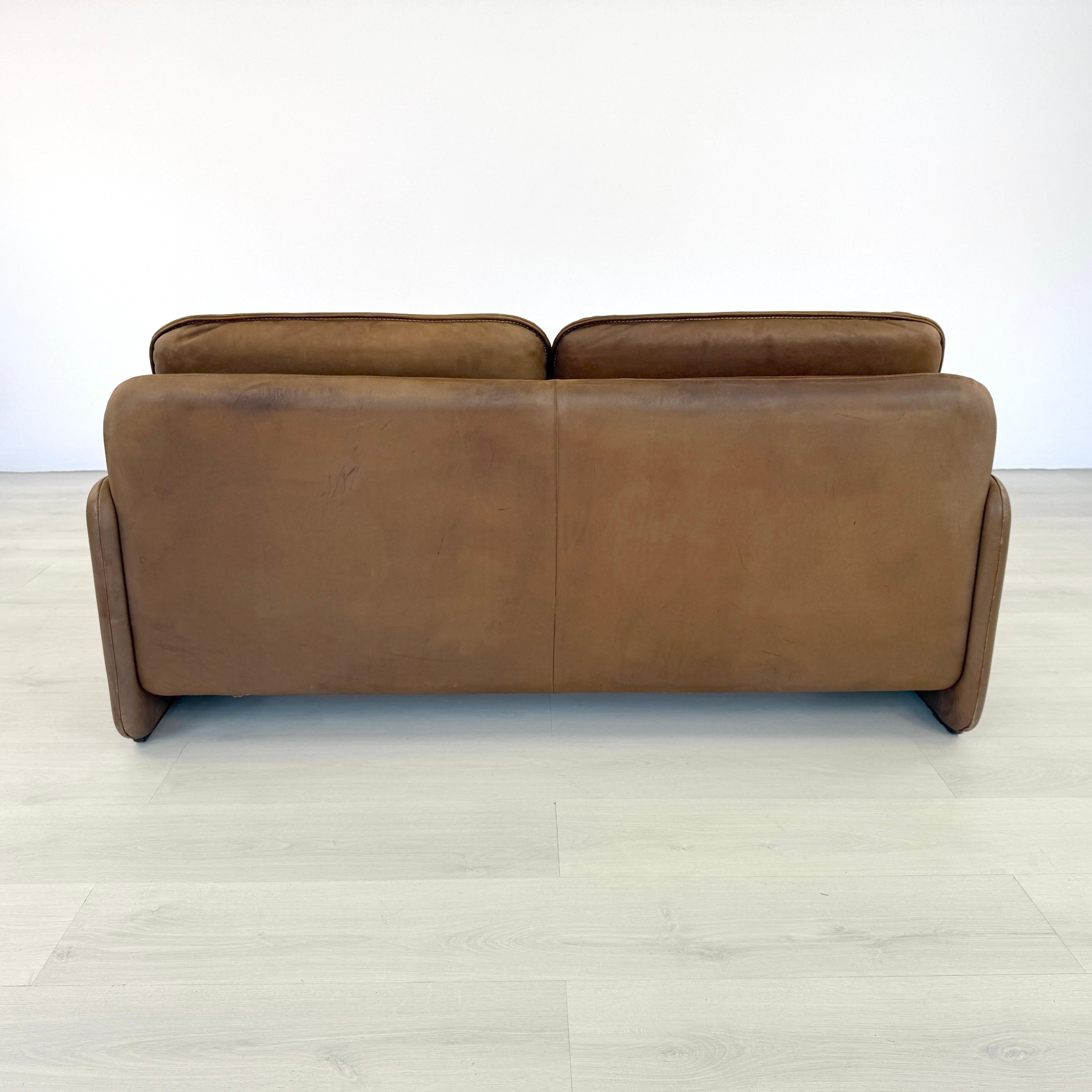 De Sede DS61 Leather Two-Seat Sofa, 1960s In Good Condition For Sale In Bridgeport, CT
