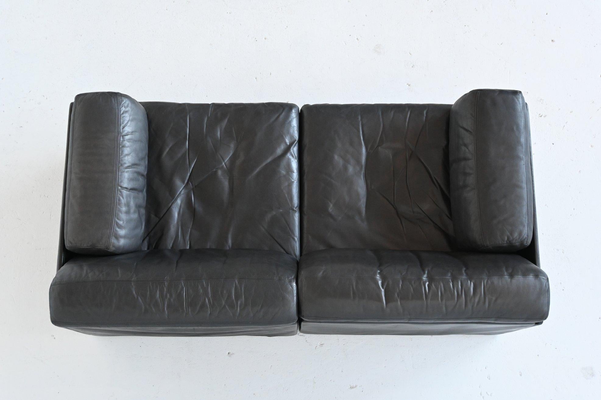 De Sede DS76 Two-Seat Sofa Black Leather, Switzerland, 1970 8