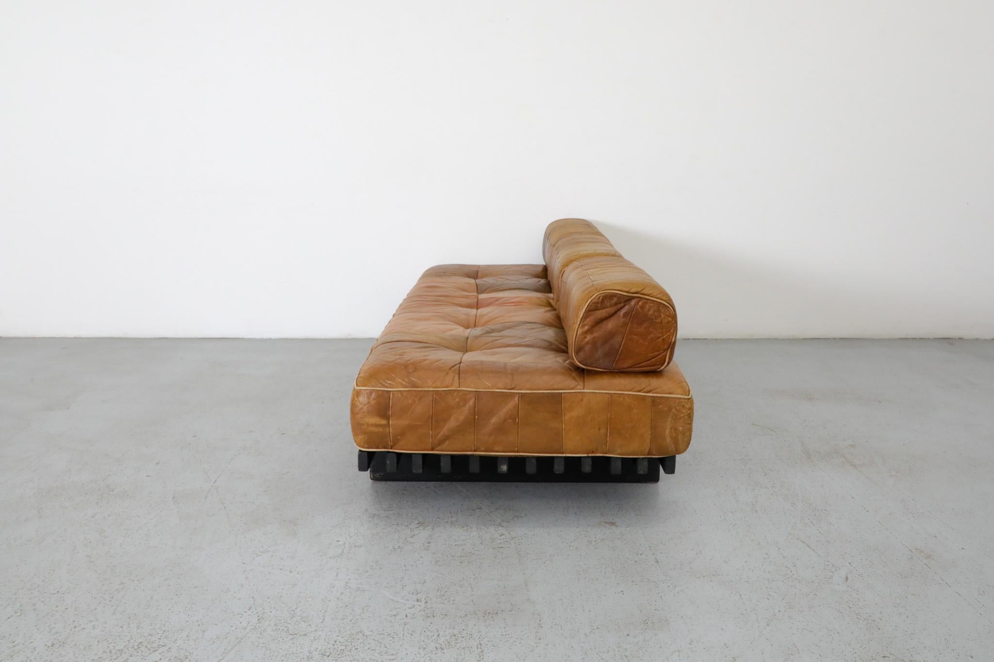 De Sede DS80 Sofá cama o sofá pequeño de cuero, 1970 Suizo