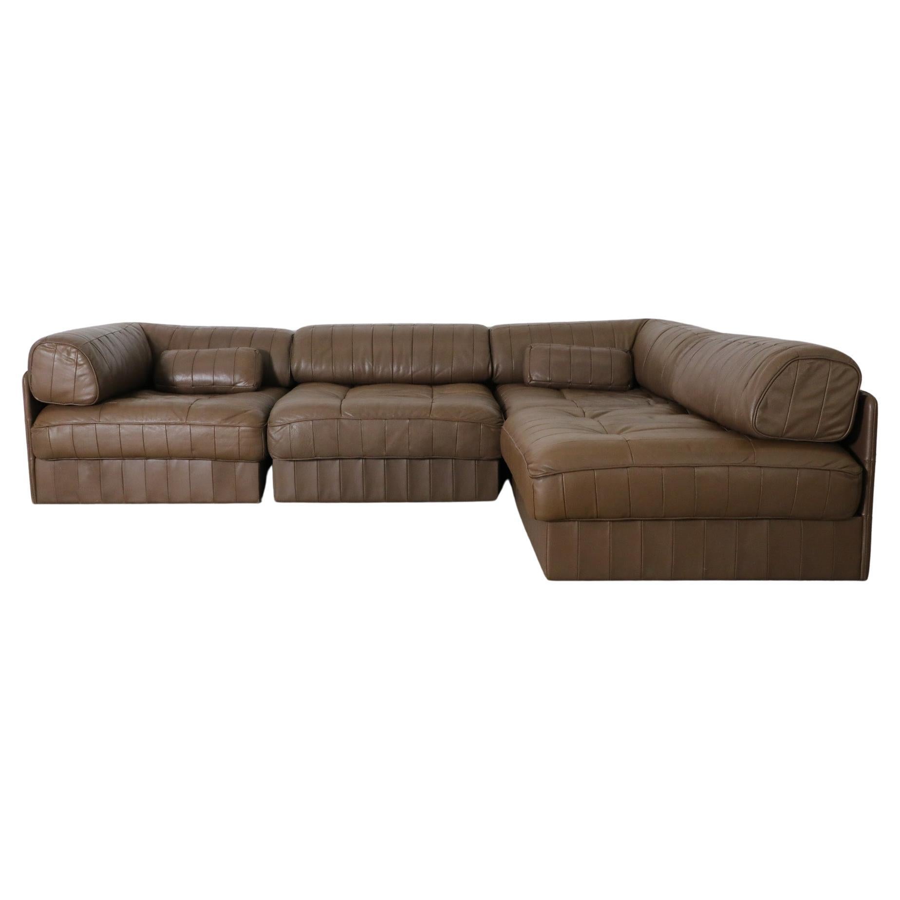 De Sede 'DS88' Modulares Sofa in braunem Leder, Schweiz 1970er im Angebot