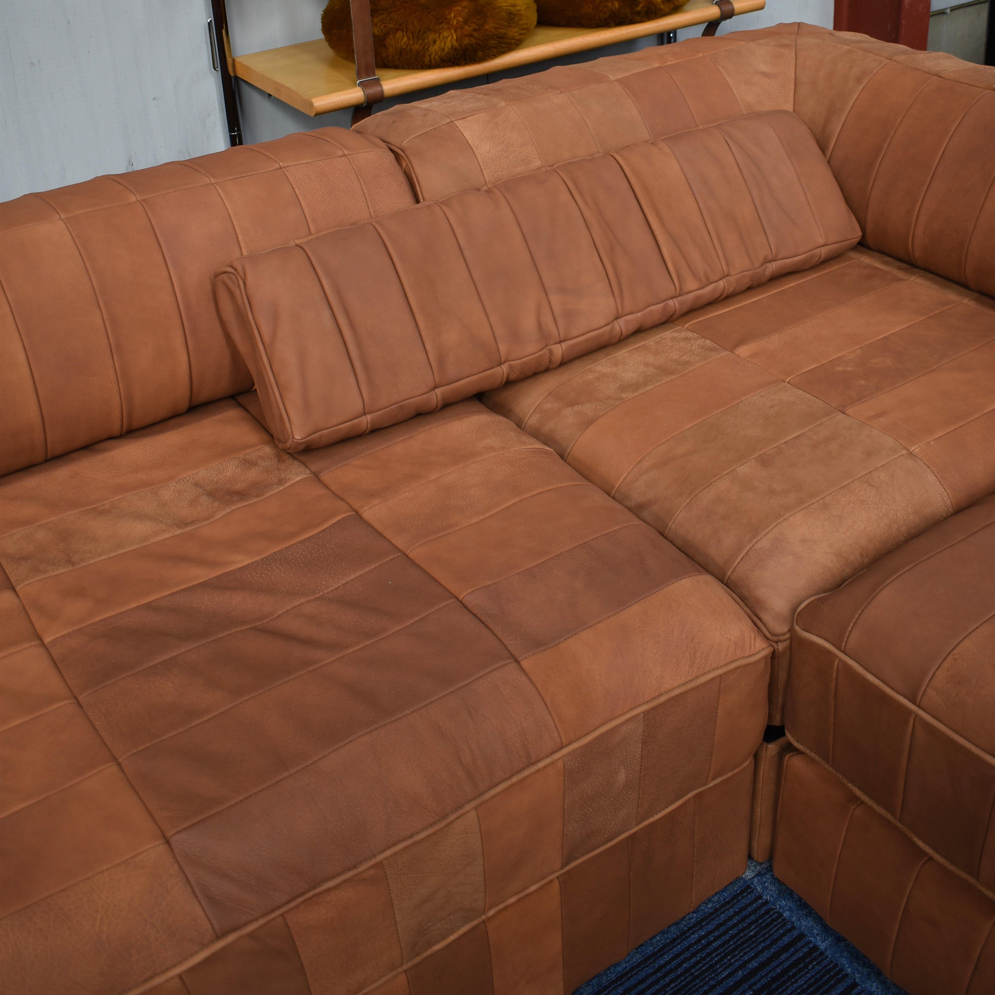 De Sede DS88 Patchwork Sofa in New Upholstered Tan Leather, Switzerland 6