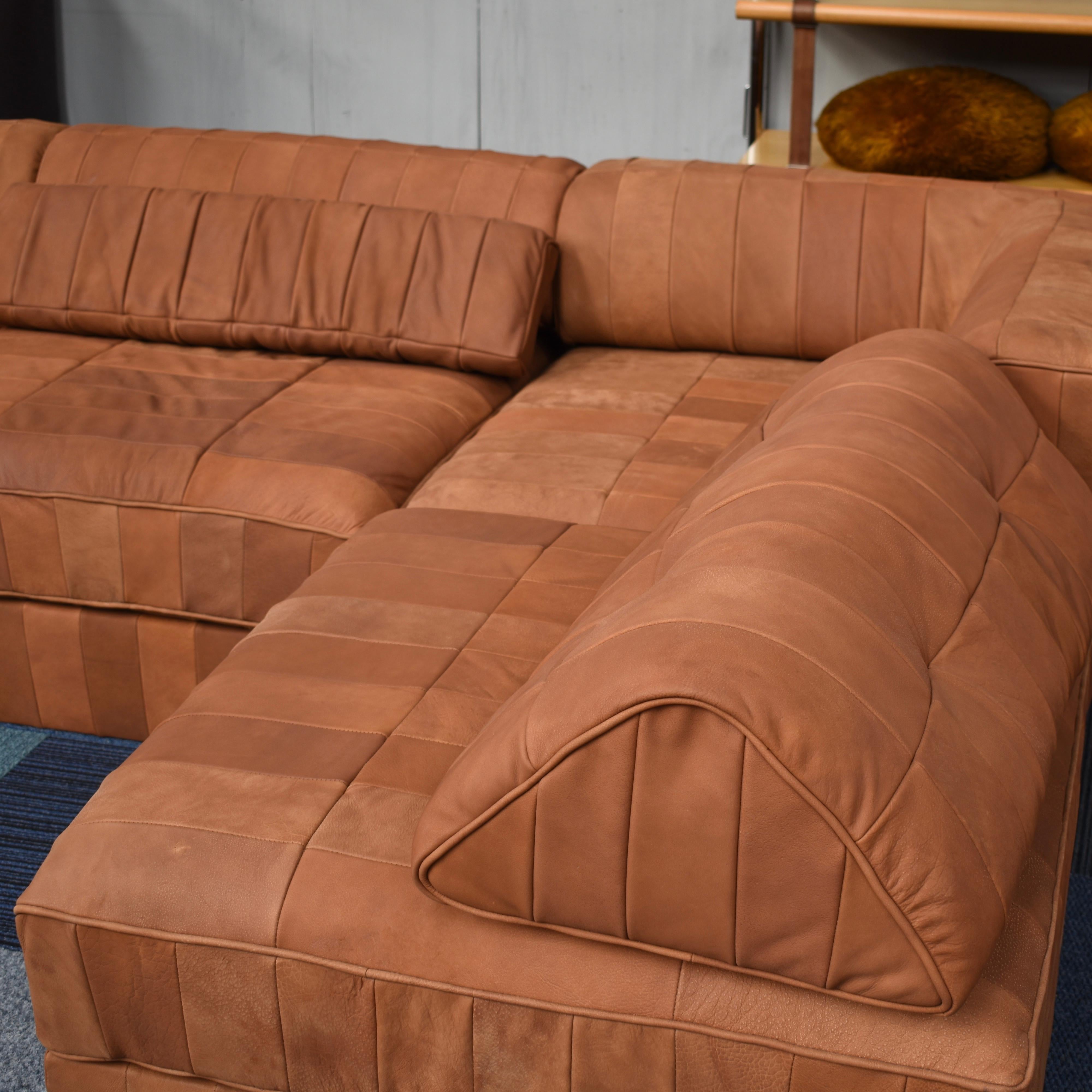 De Sede DS88 Patchwork Sofa in New Upholstered Tan Leather, Switzerland 9