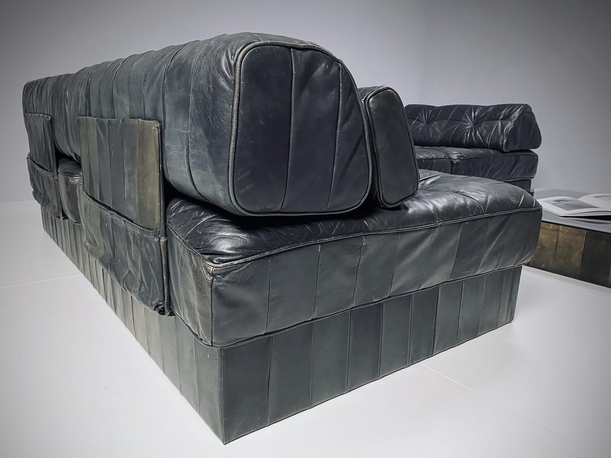 De Sede DS88 Sectional Midcentury Leather Sofa, Pouf & Table, 1970s, Switzerland 1