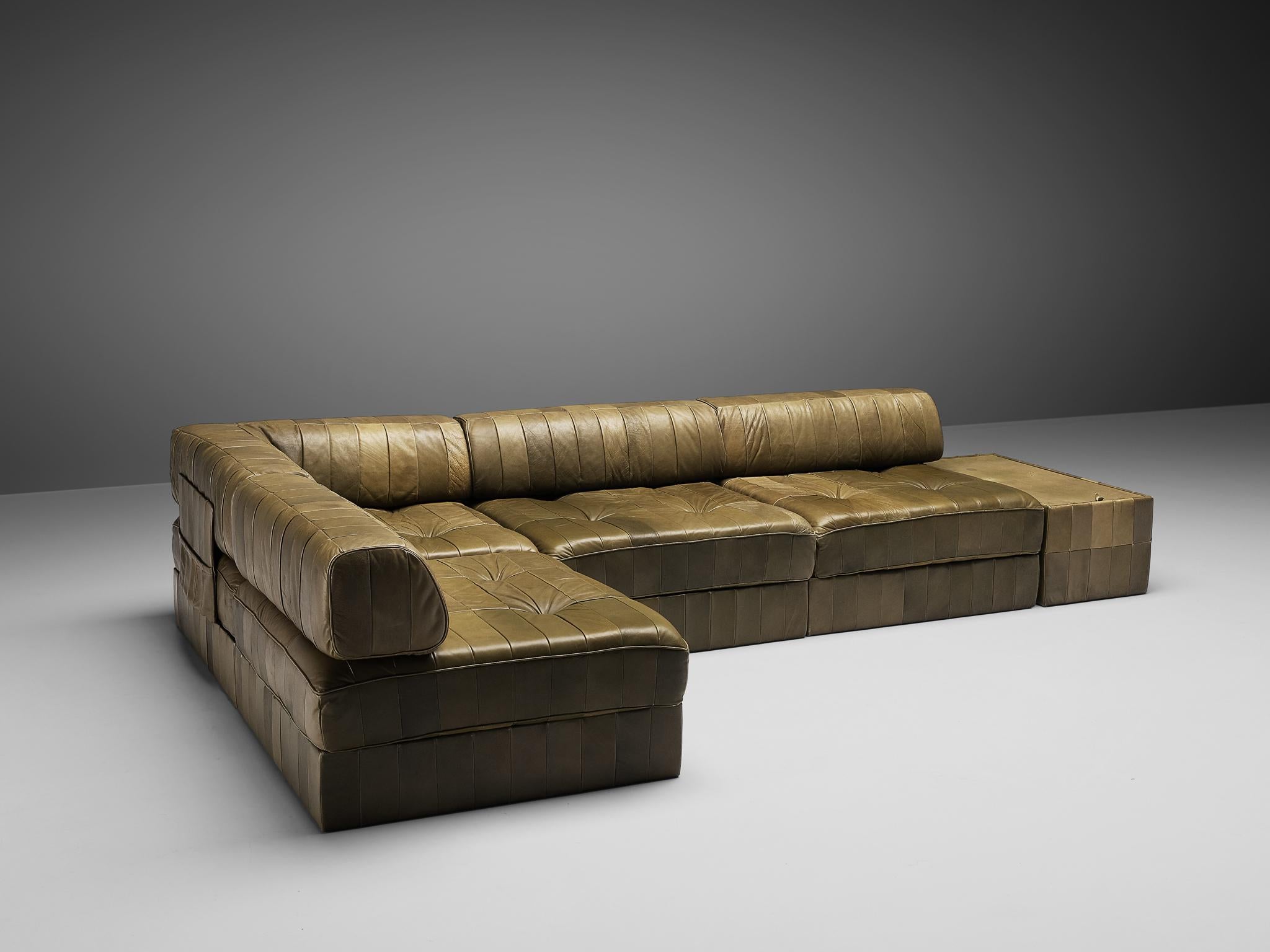 De Sede ''DS88'' Modulsofas aus grünem Leder 2