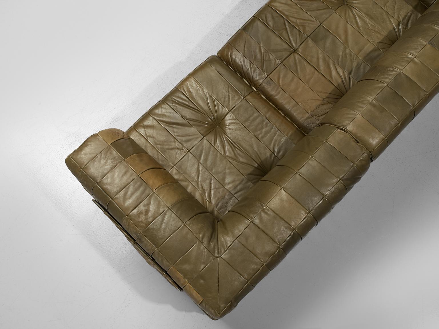 Mid-Century Modern De Sede 'DS88' Sectional Sofa in Olive Green Leather