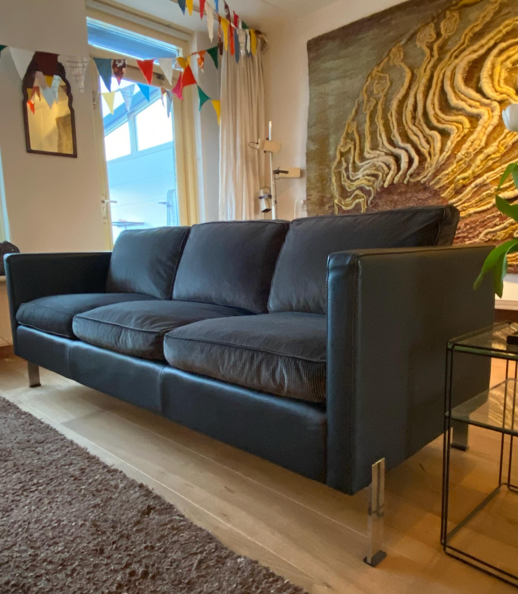 De Sede exklusives schwarzes und graues Sofa aus Leder und Stoff im Zustand „Gut“ im Angebot in Schagen, NL