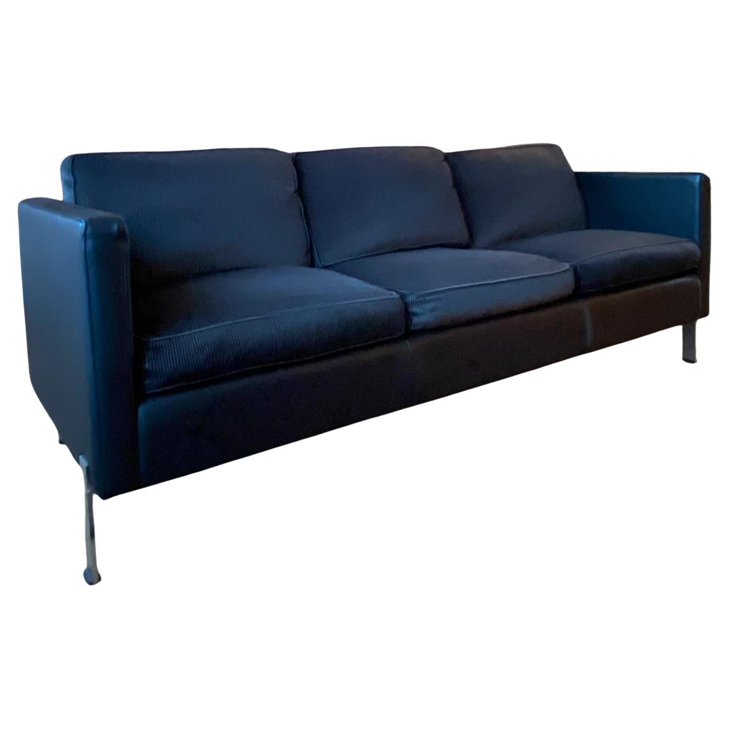 De Sede exclusive Black and Grey Sofa in Leather and Fabric For Sale