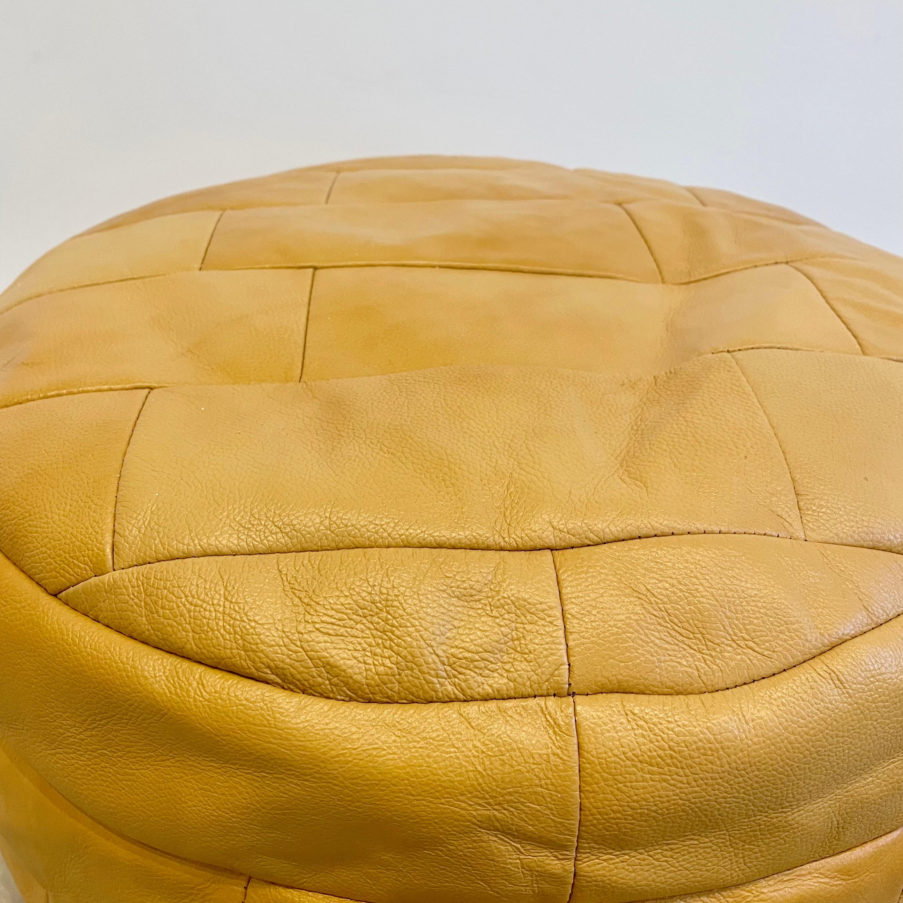De Sede Golden Brown Leather Patchwork Ottoman, 1970s Switzerland In Good Condition For Sale In Los Angeles, CA