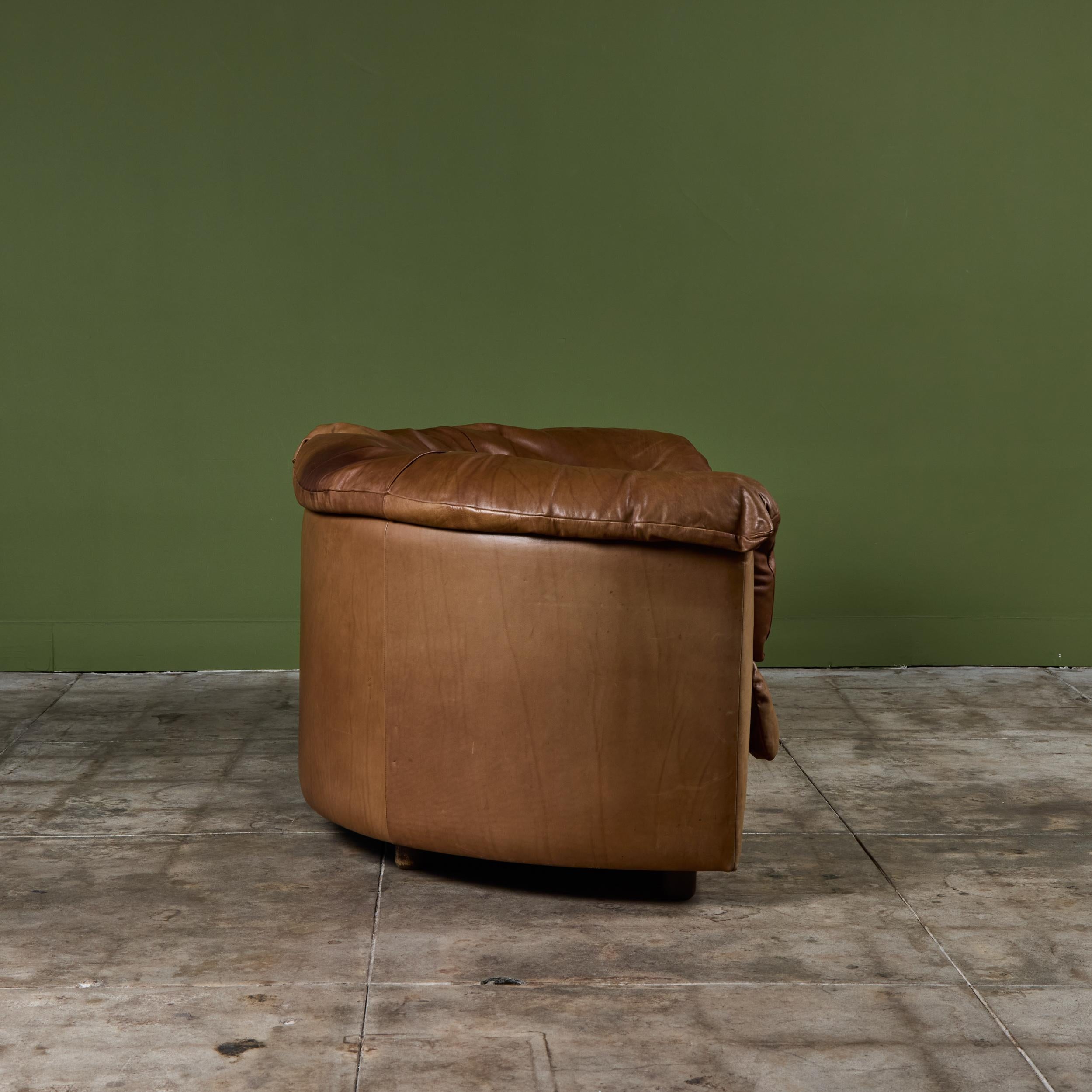 Sillón de media luna De Sede en Bueno estado para la venta en Los Angeles, CA