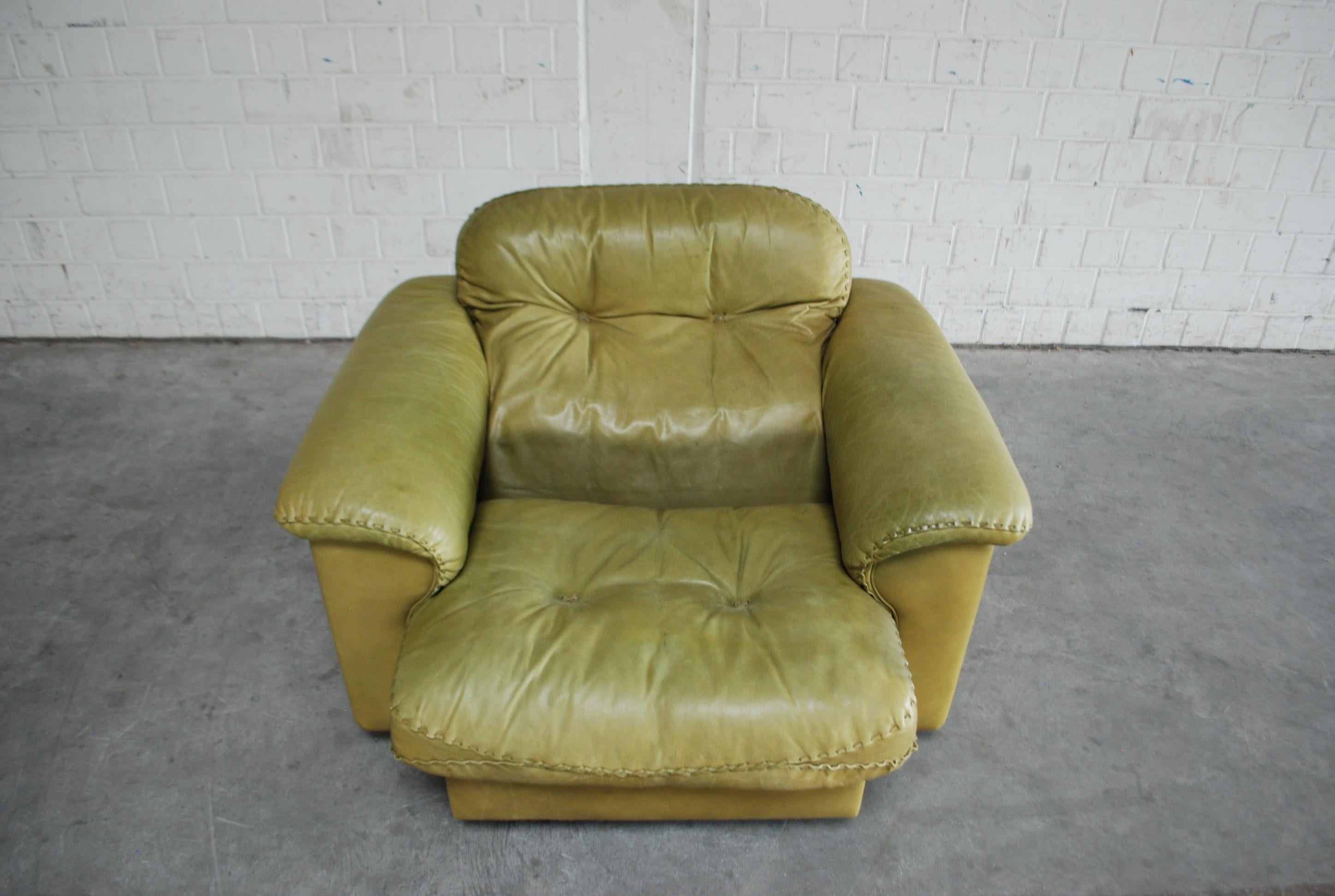 olive green leather recliner