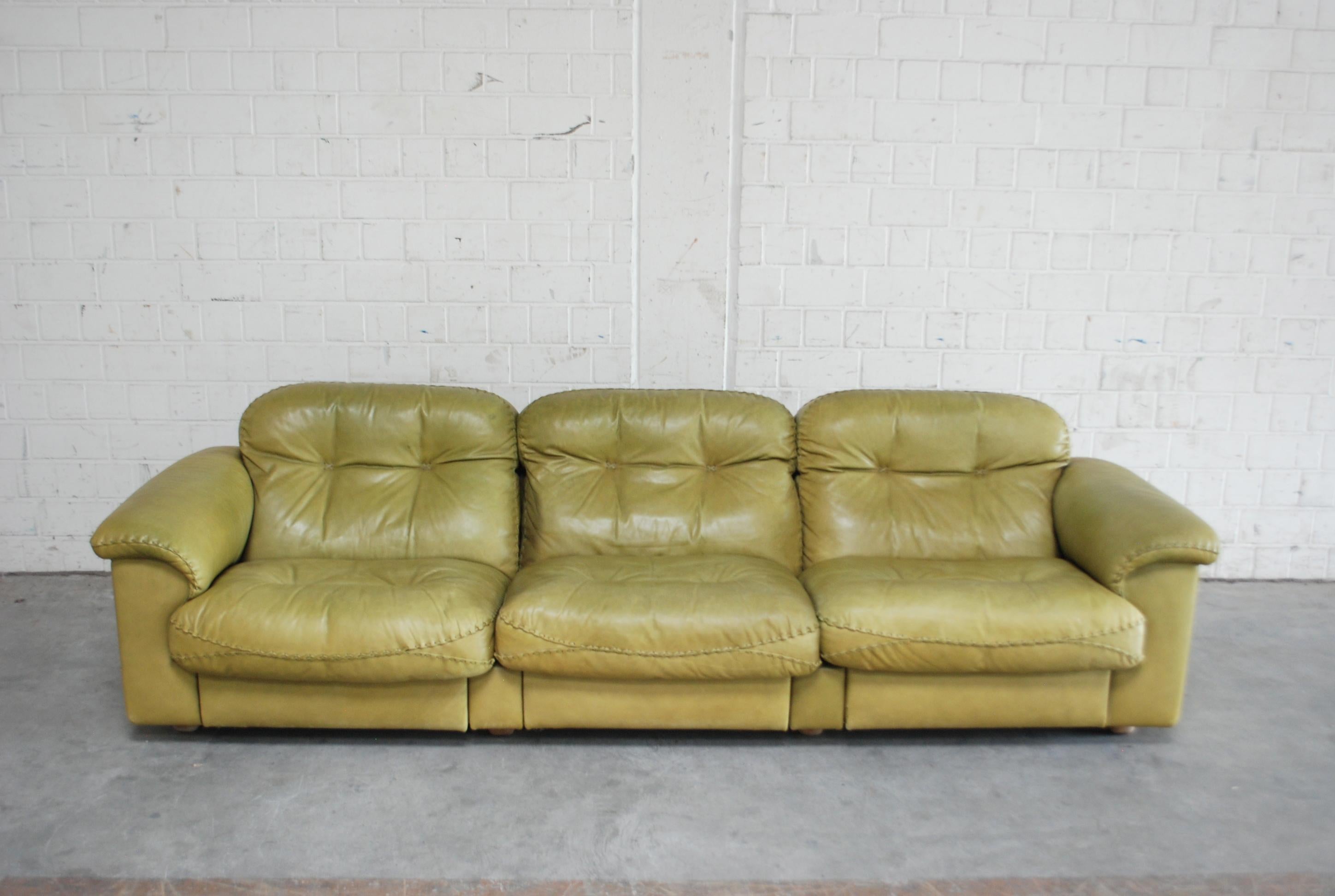 De Sede James Bond Leder-Sofa DS 101 Olivgrünes Sofa (Moderne der Mitte des Jahrhunderts) im Angebot