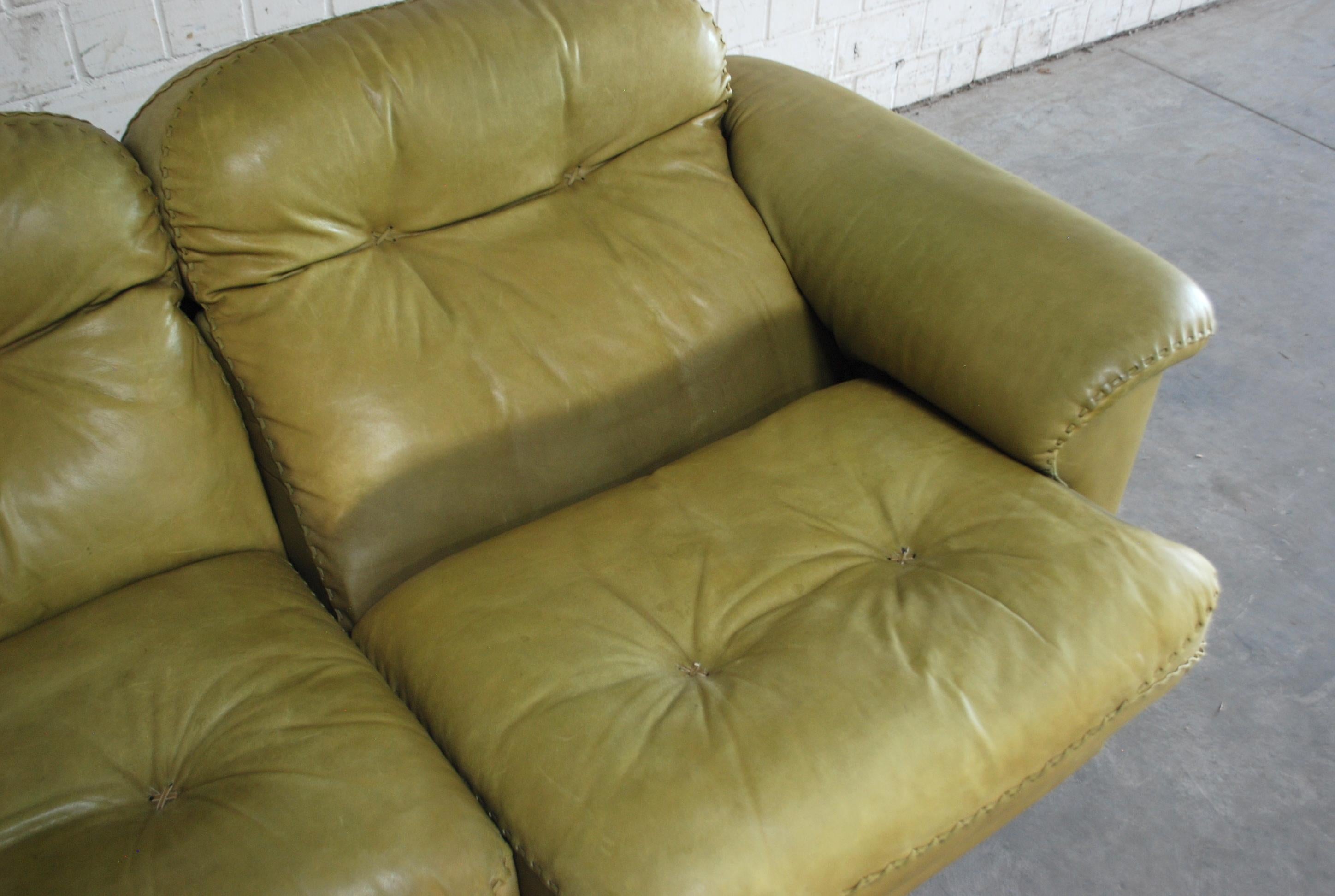Swiss De Sede James Bond Leather Sofa DS 101 Olive Green For Sale