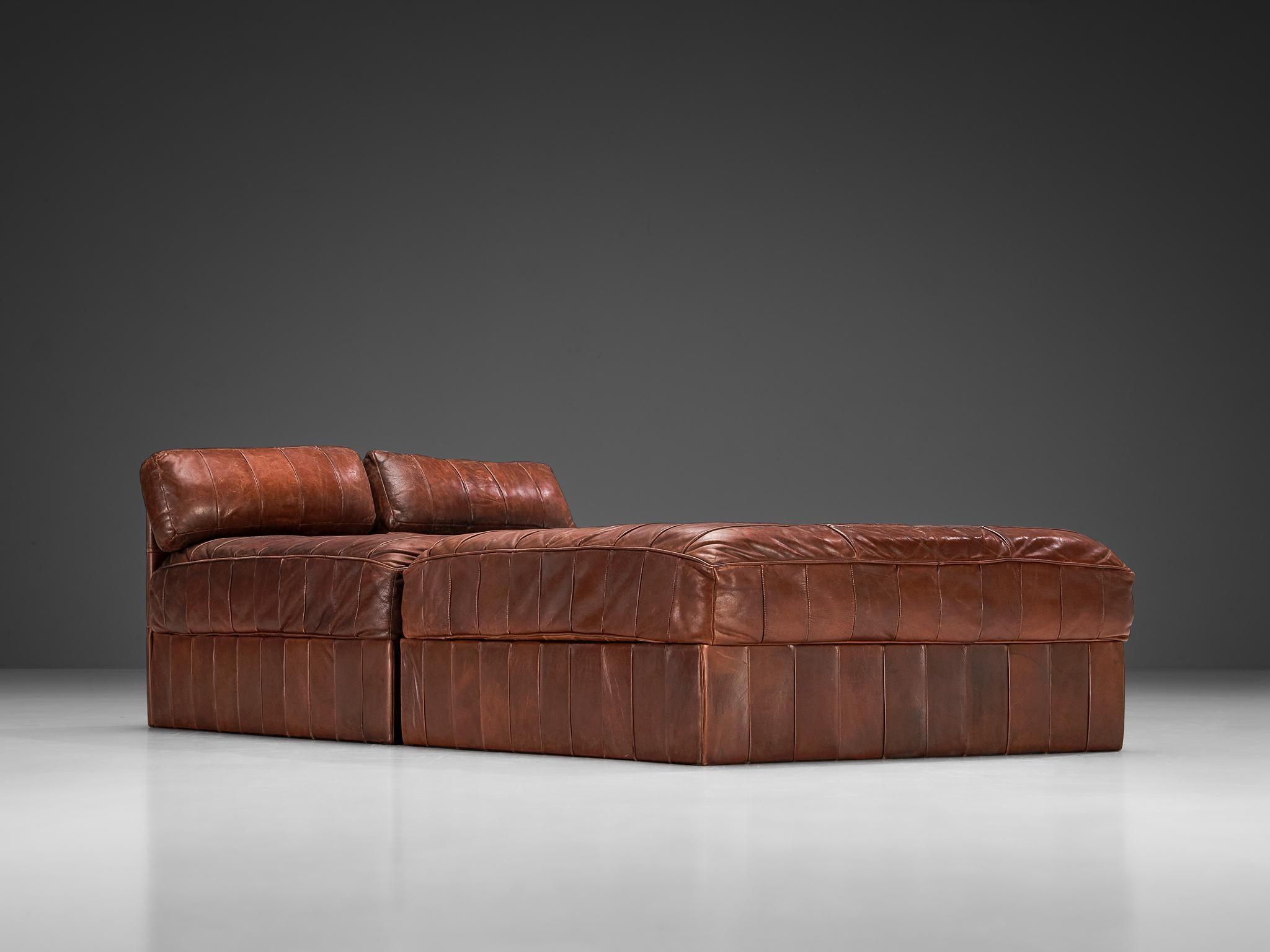 De Sede Großes Daybed oder Lounge-Set aus patiniertem braunem Leder im Angebot 5