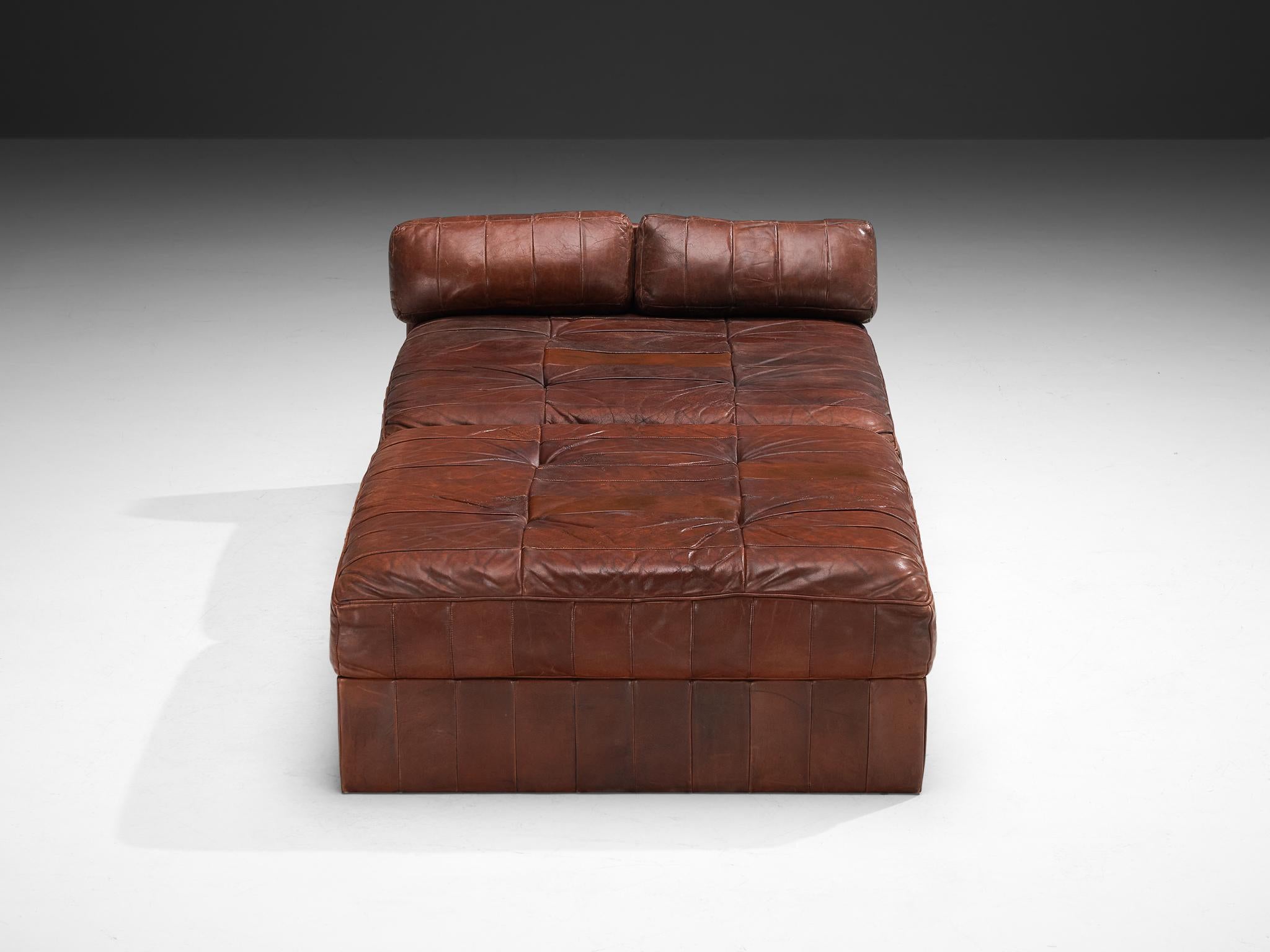 De Sede Großes Daybed oder Lounge-Set aus patiniertem braunem Leder im Zustand „Gut“ im Angebot in Waalwijk, NL