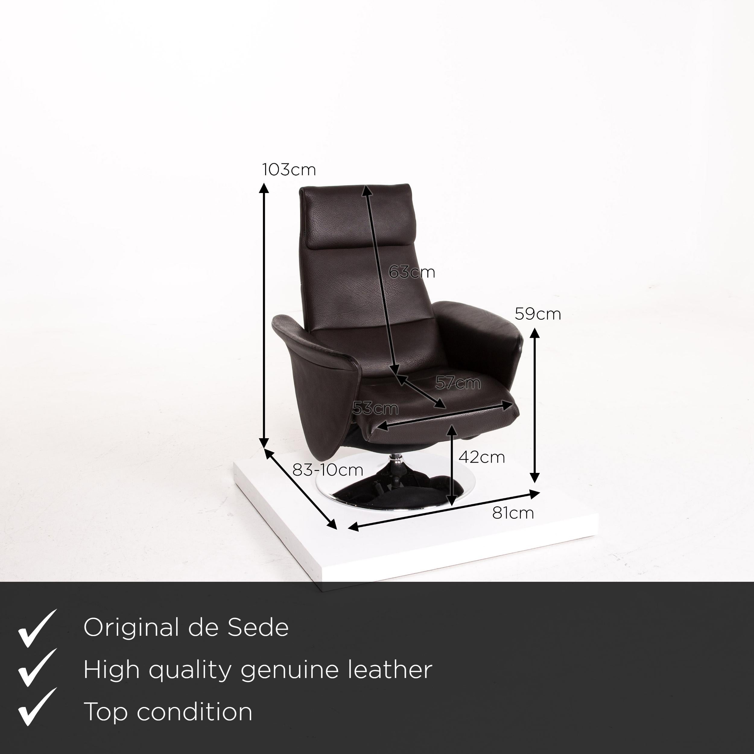 We present to you a De Sede leather armchair dark brown brown function relaxation function.
 

 Product measurements in centimeters:
 

depth 83
width 81
height 103
seat height 42
rest height 59
seat depth 57
seat width 53
back height