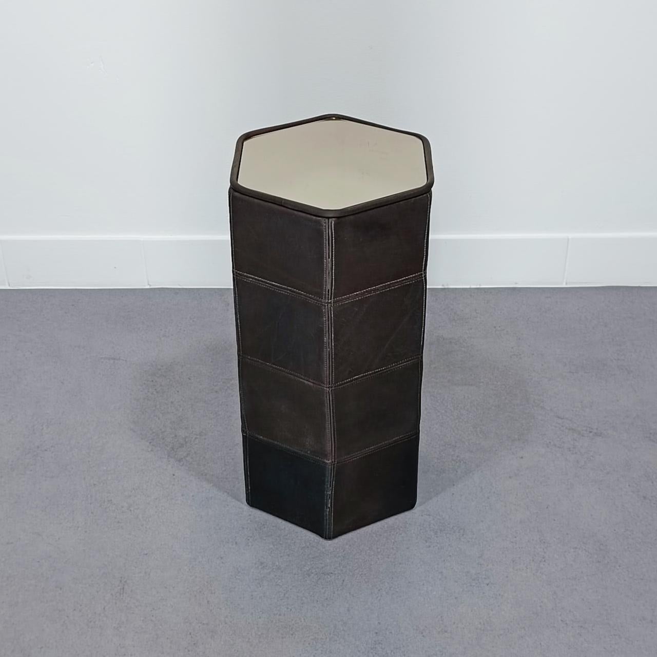 Modern De Sede leather column/pedestal DS47 series For Sale