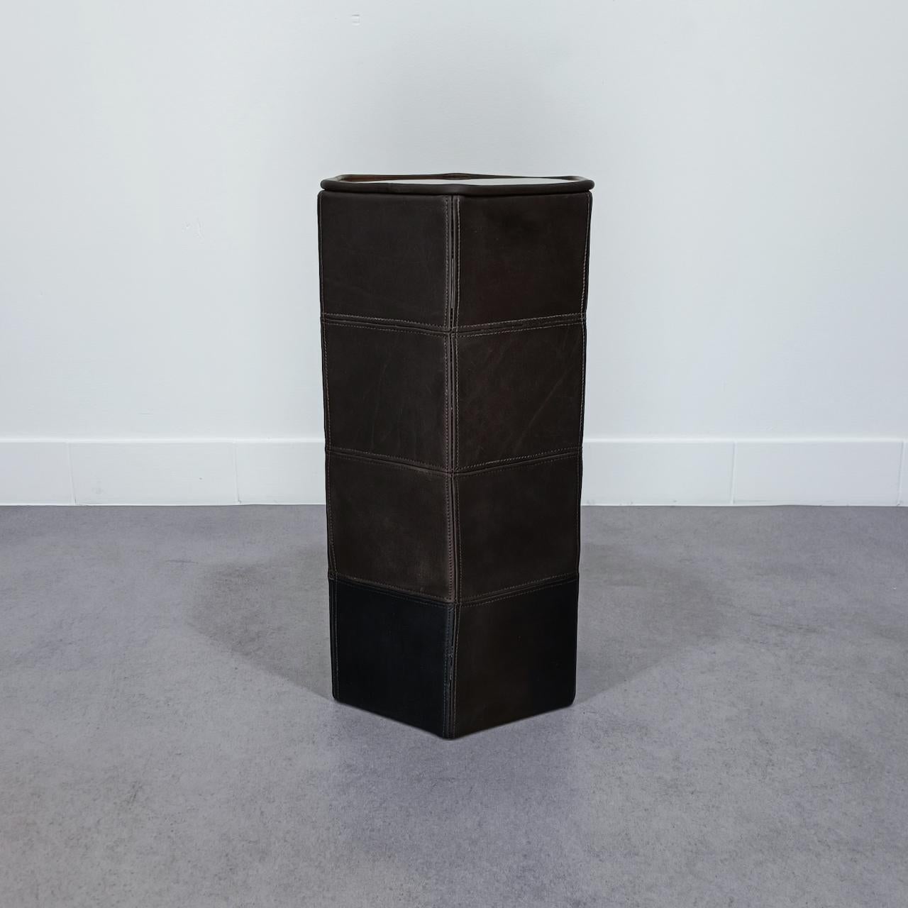 Swiss De Sede leather column/pedestal DS47 series For Sale