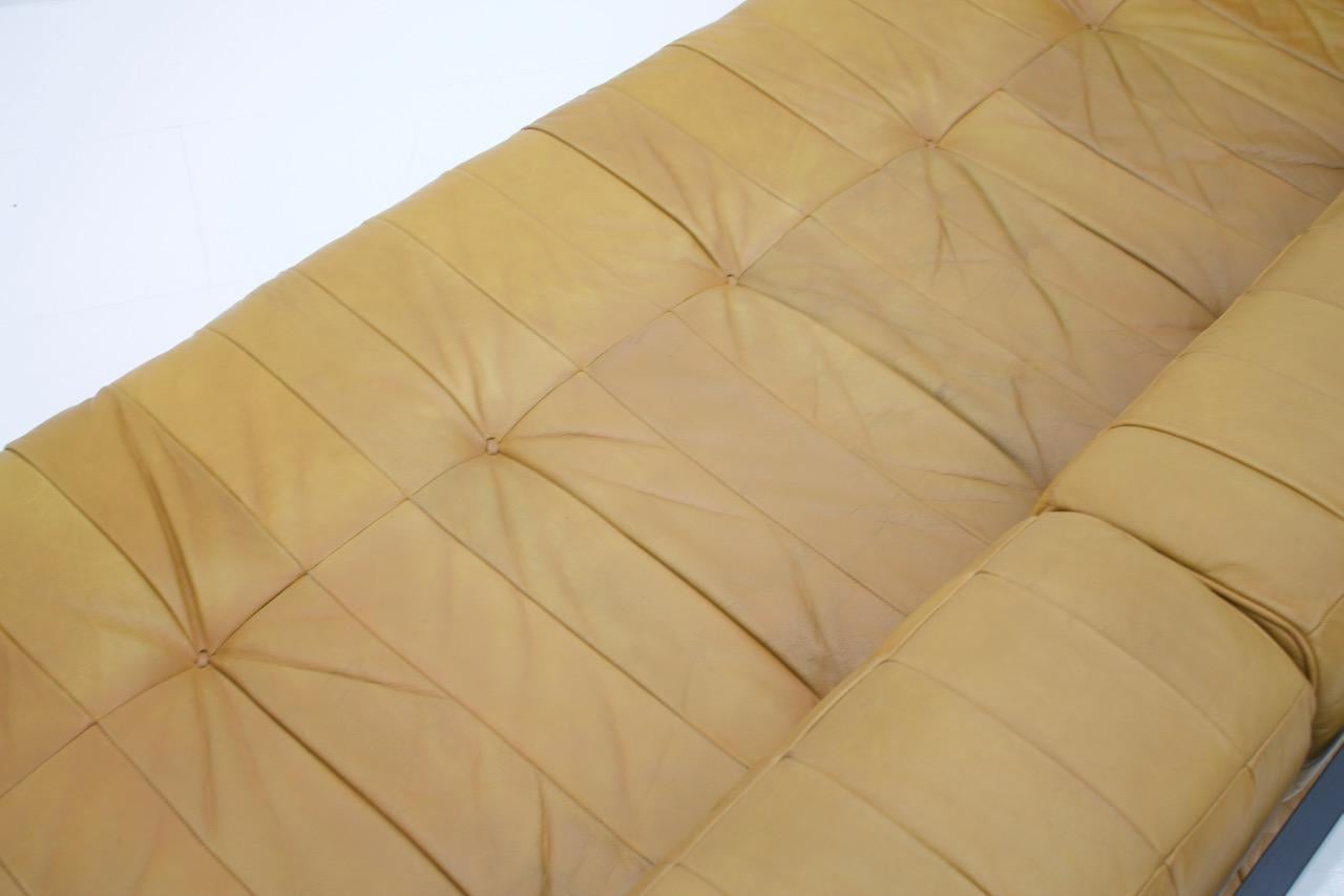 De Sede Leather Daybed DS 80 Sofa Bed Switzerland, 1960s 5