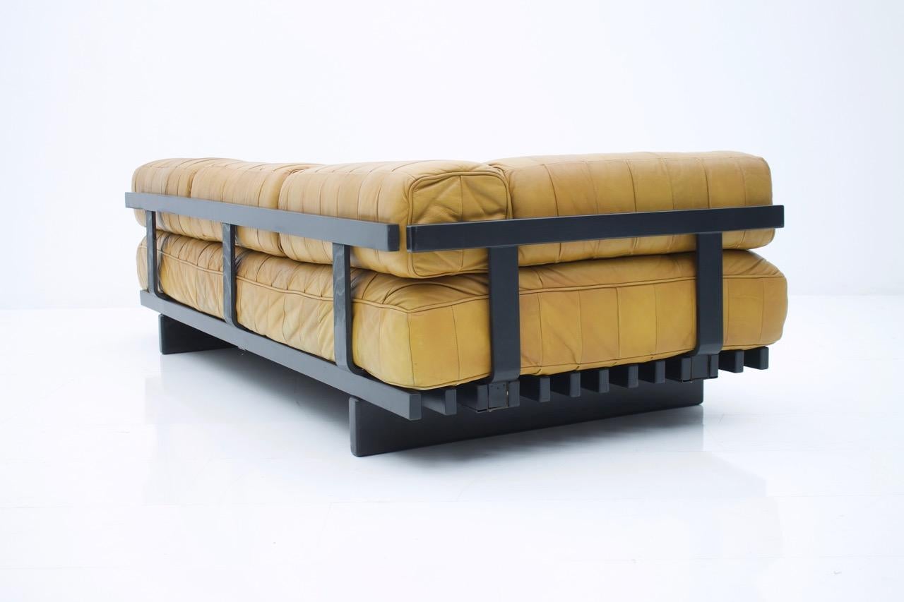 De Sede Leather Daybed DS 80 Sofa Bed Switzerland, 1960s 1