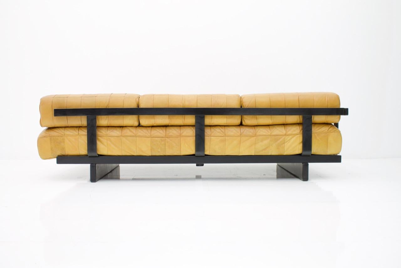 De Sede Leather Daybed DS 80 Sofa Bed Switzerland, 1960s 3