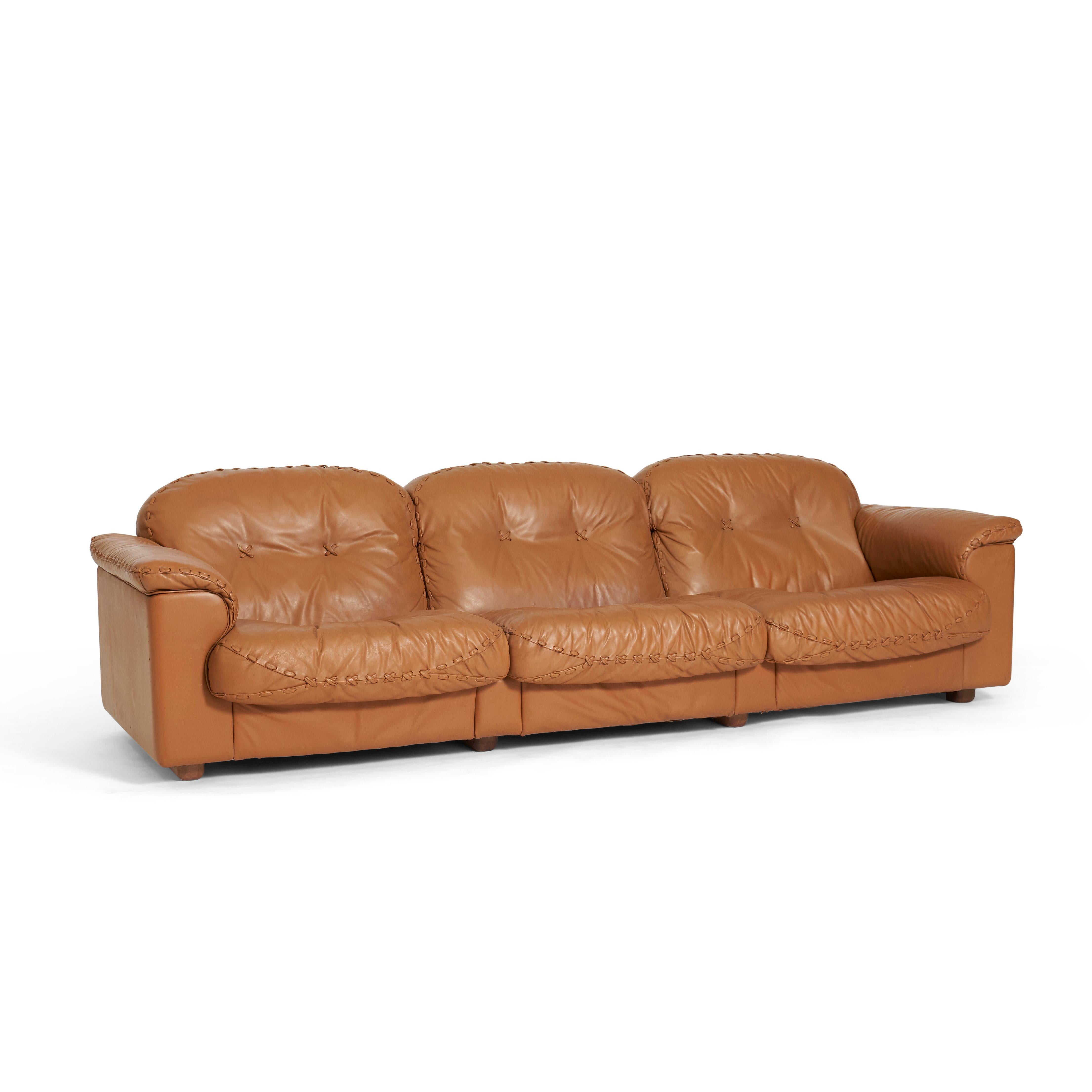 De Sede Leather Sofa, DS 101 In Good Condition In Chicago, IL