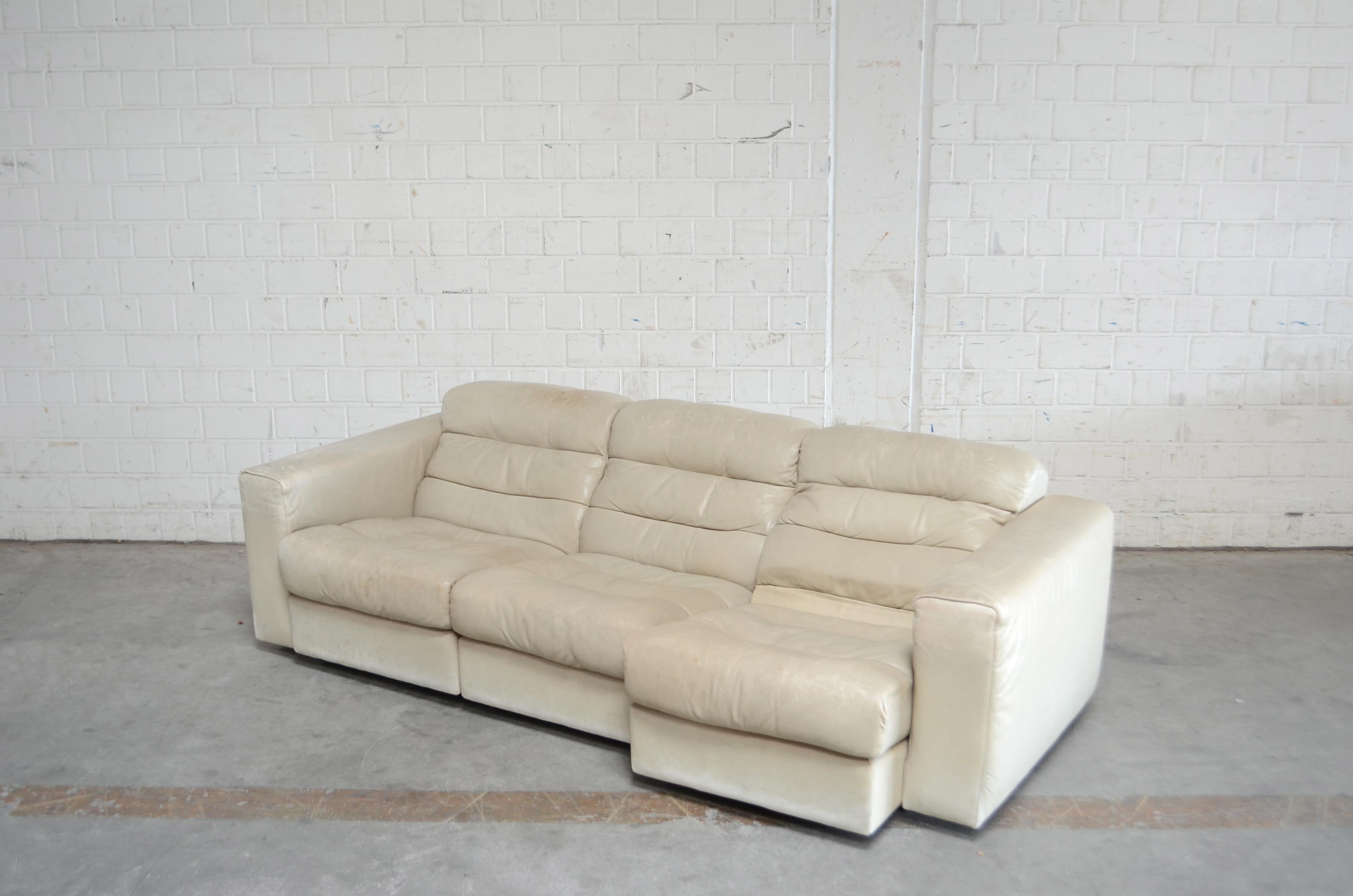 De Sede Leather Sofa DS 105 Ecru White For Sale 1