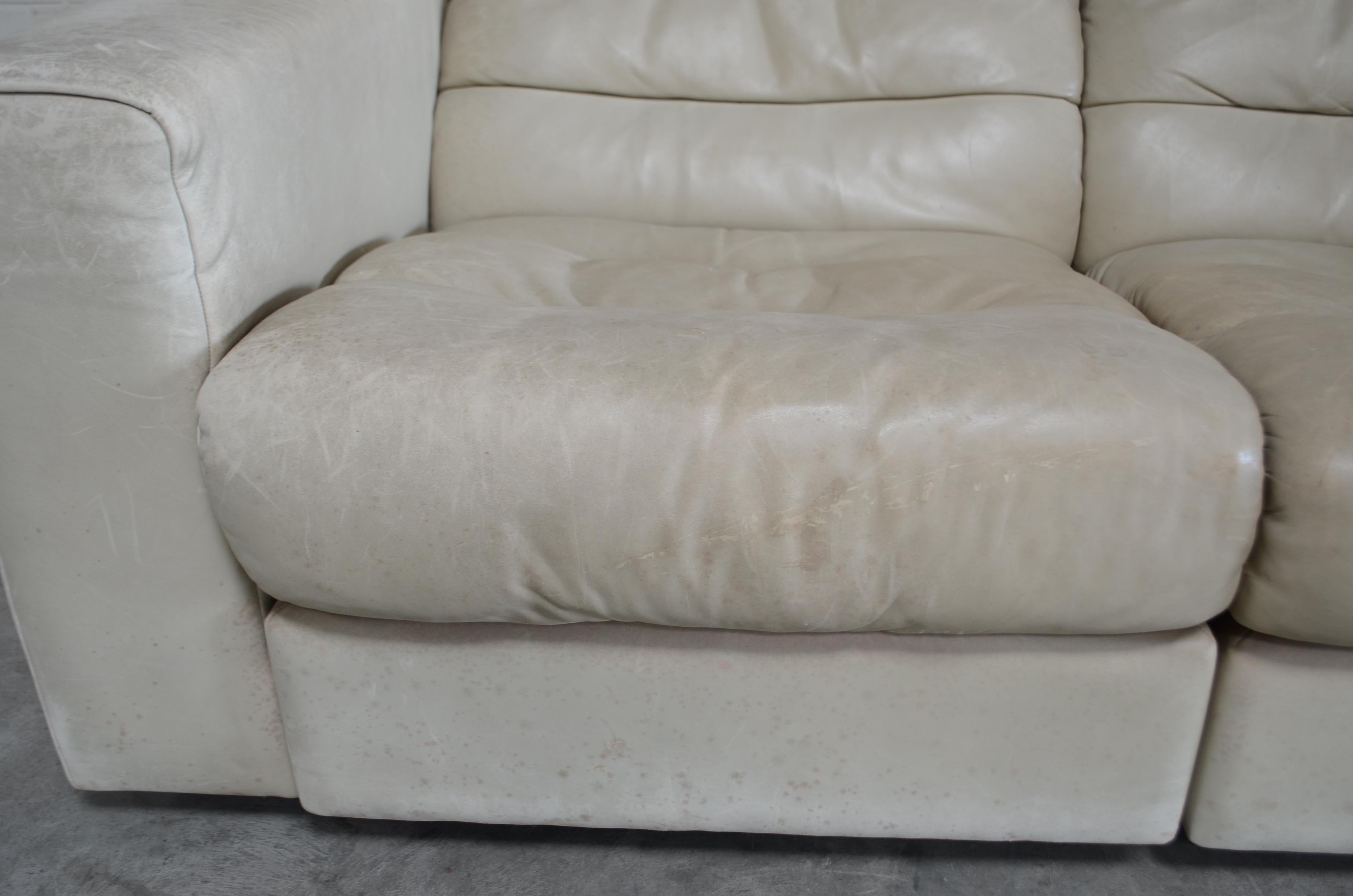 De Sede Leder-Sofa DS 105 Ecru-Weiß aus Leder im Angebot 3