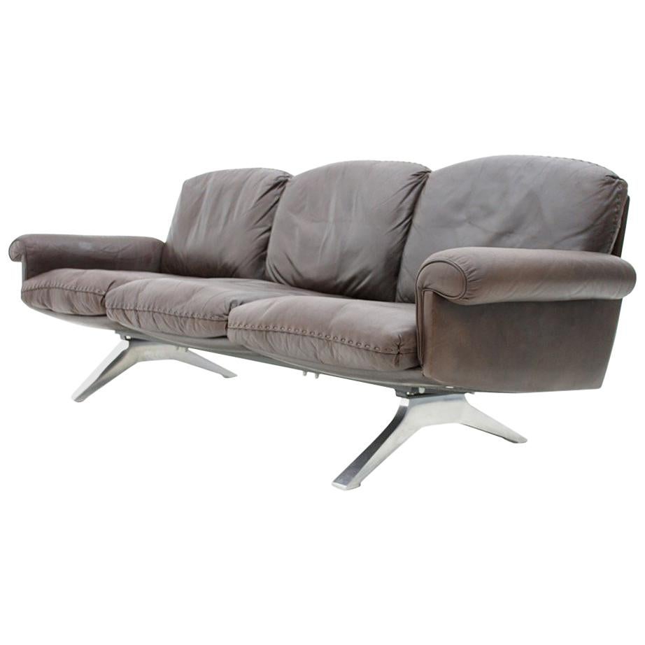 De Sede Leather Sofa DS 31 with Chrome Base, Switzerland, 1970s
