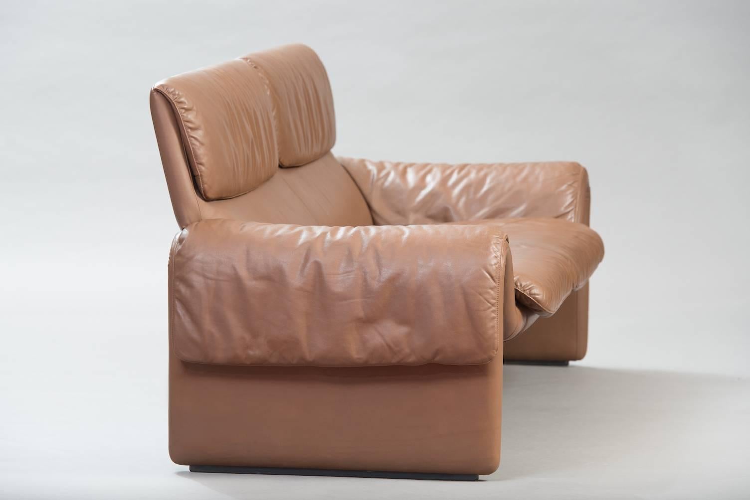 De Sede brown leather sofa model DS-2011.
