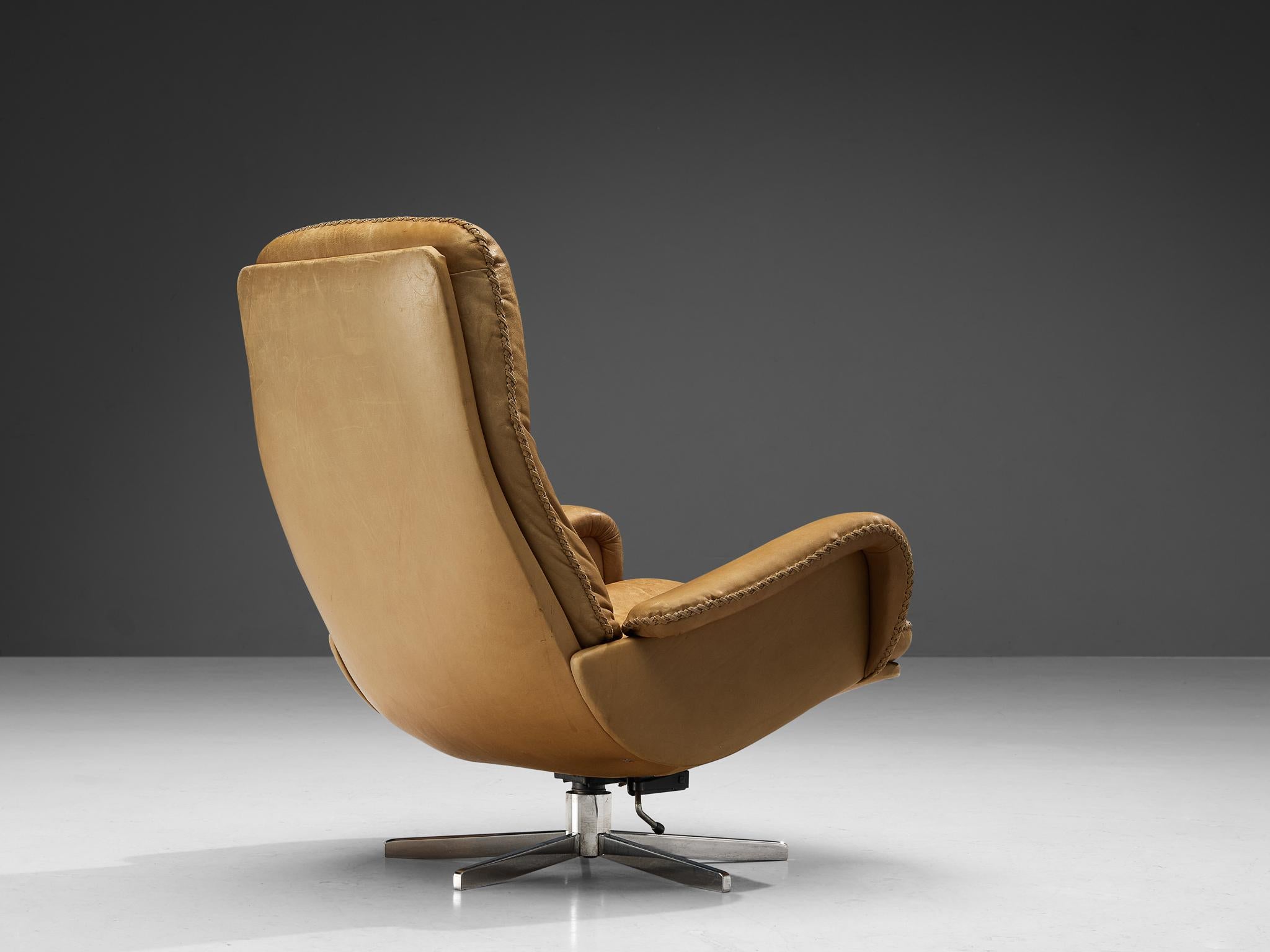 Mid-Century Modern De Sede Lounge Chair in Camel Leather  For Sale