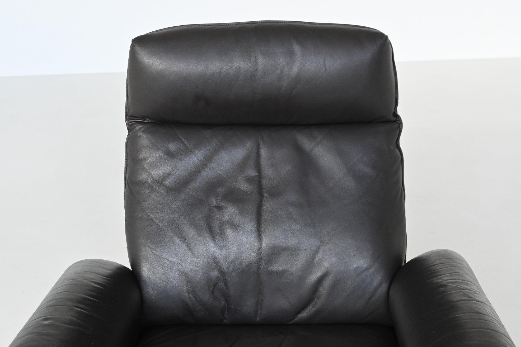 De Sede modèle DS-31 chaise longue et ottoman en cuir noir Suisse 1970 en vente 7